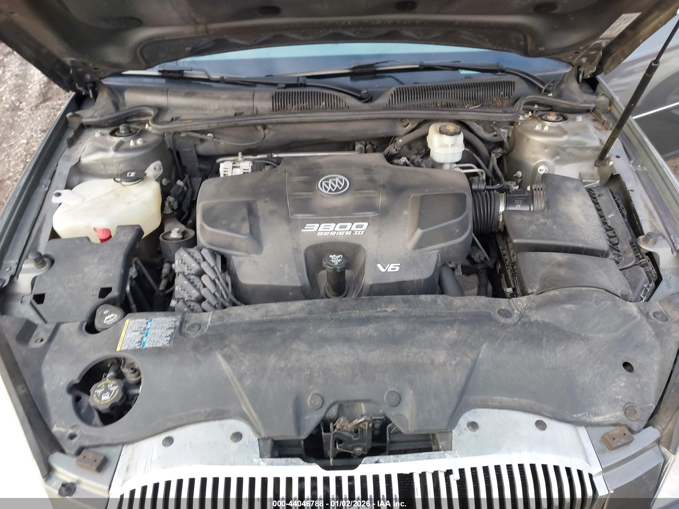 BUICK LUCERNE image 10