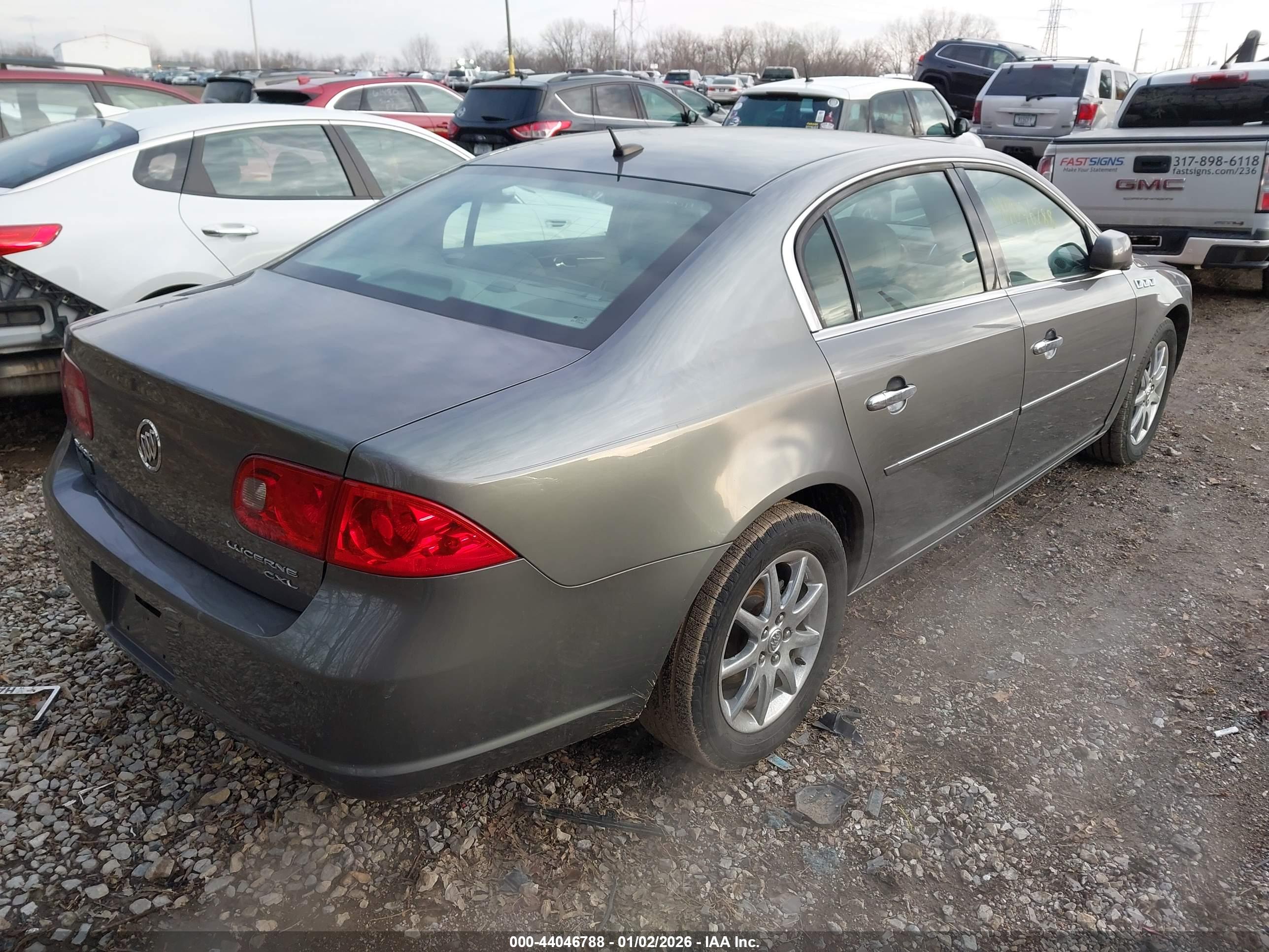 BUICK LUCERNE image 4