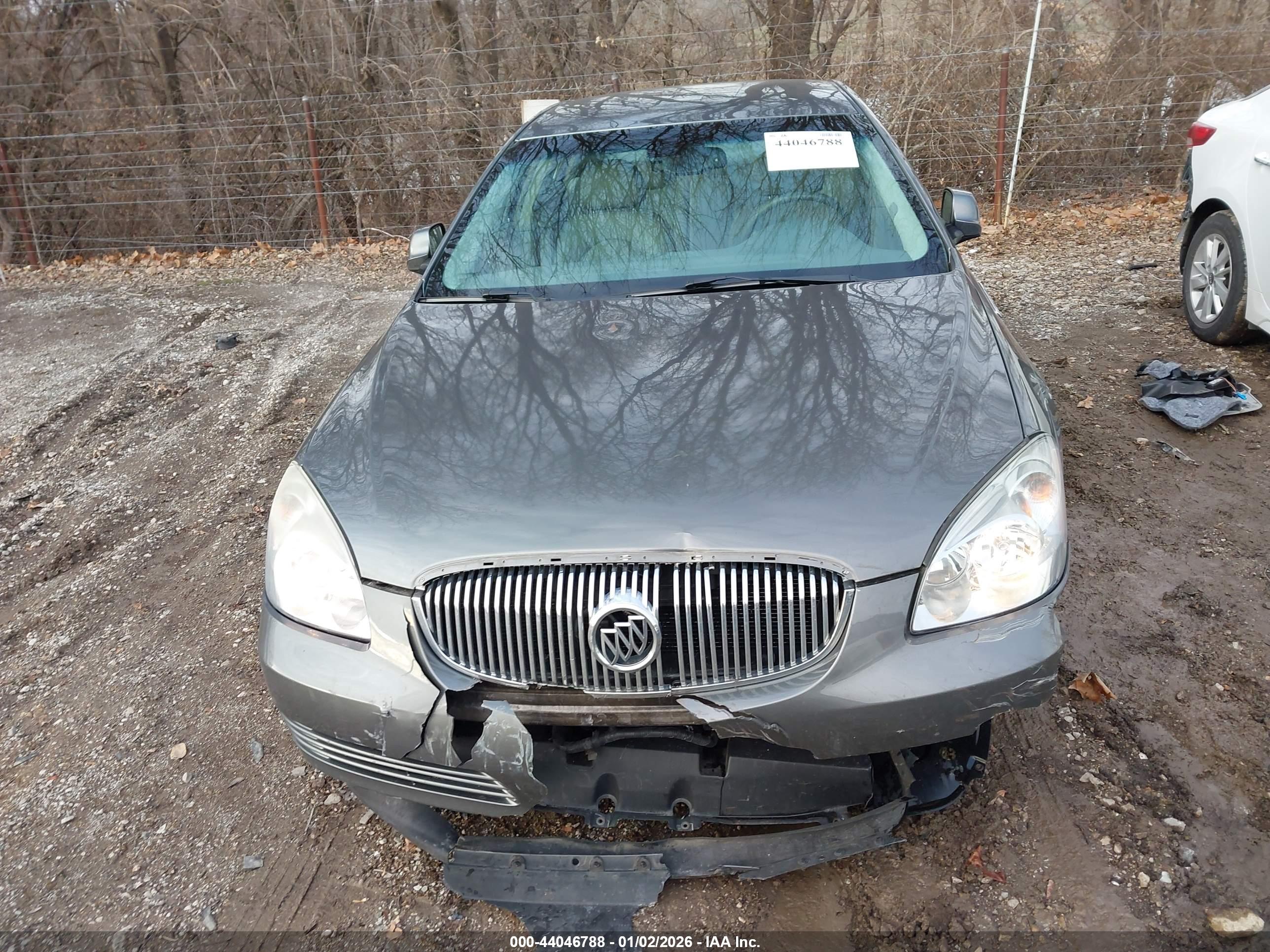 BUICK LUCERNE image 6