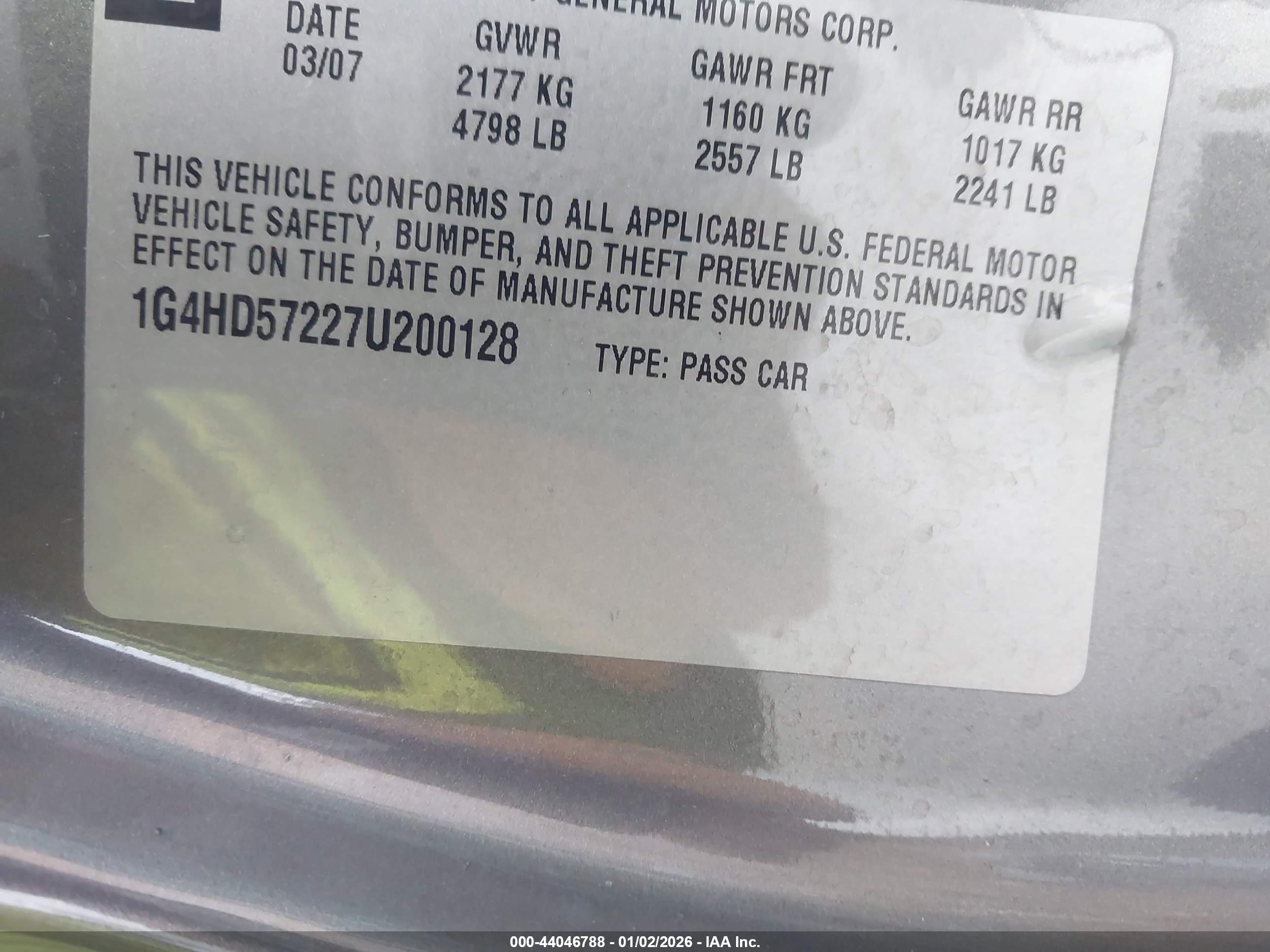 BUICK LUCERNE image 9