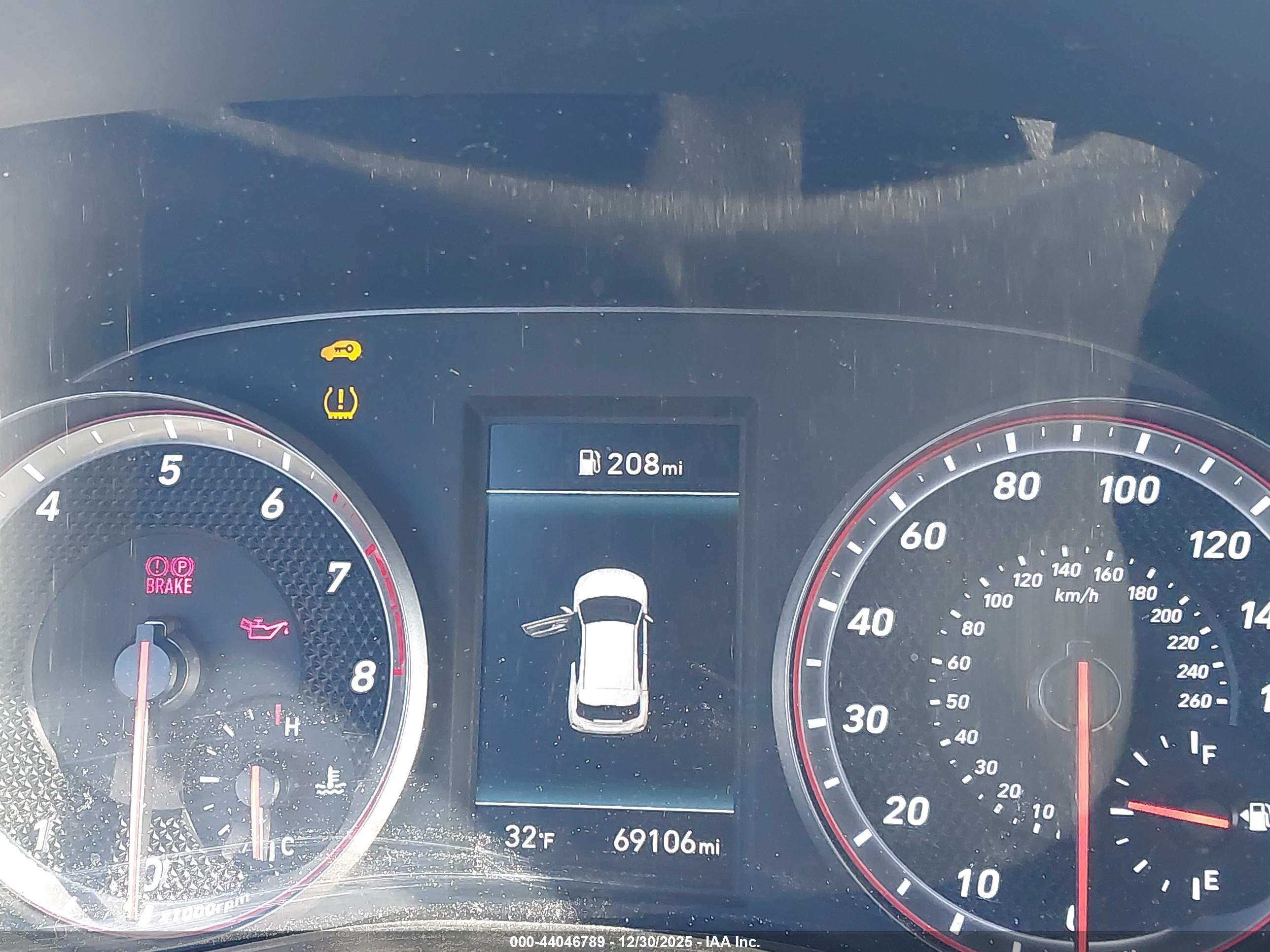 HYUNDAI VELOSTER image 7