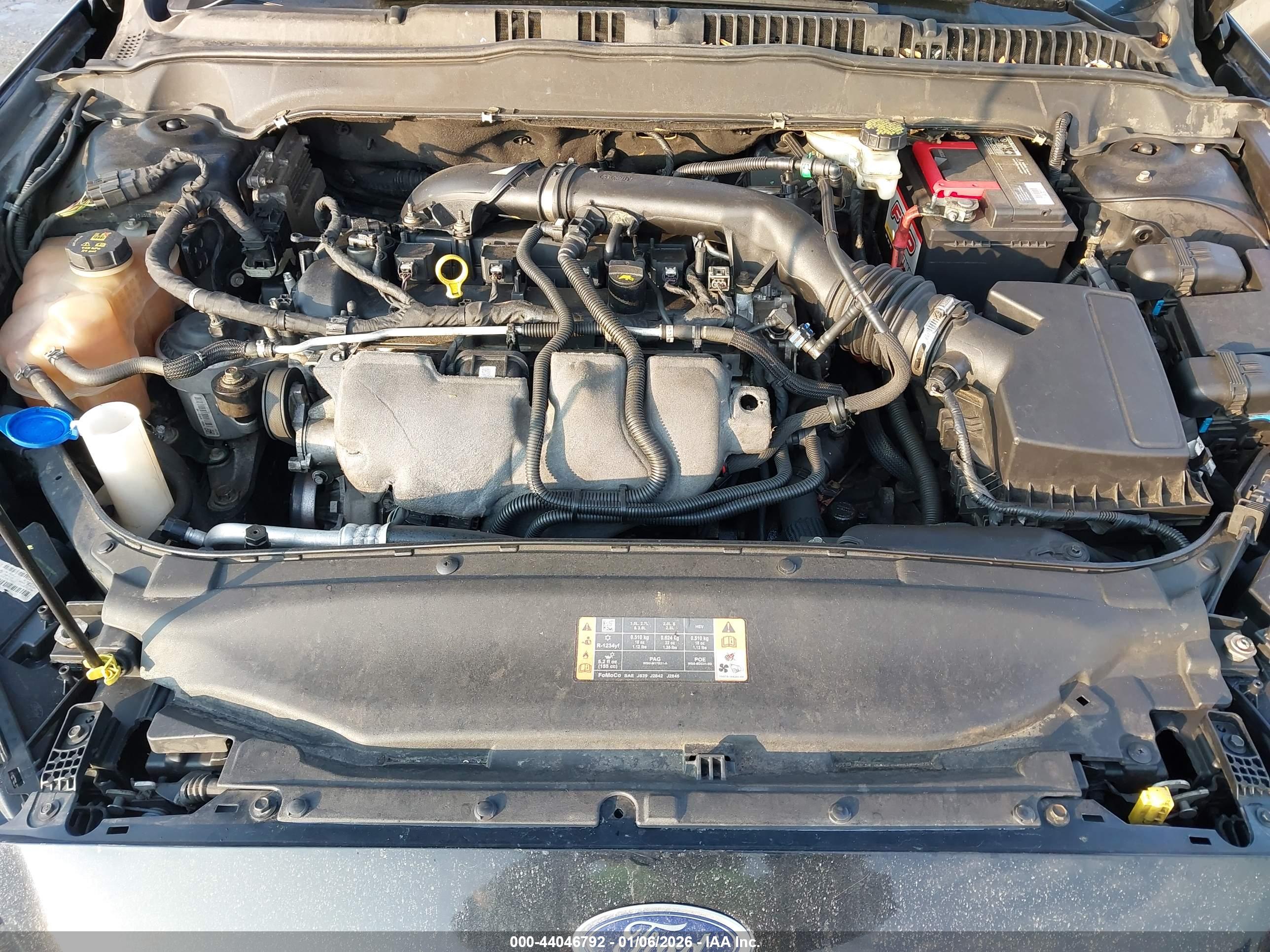FORD FUSION image 10