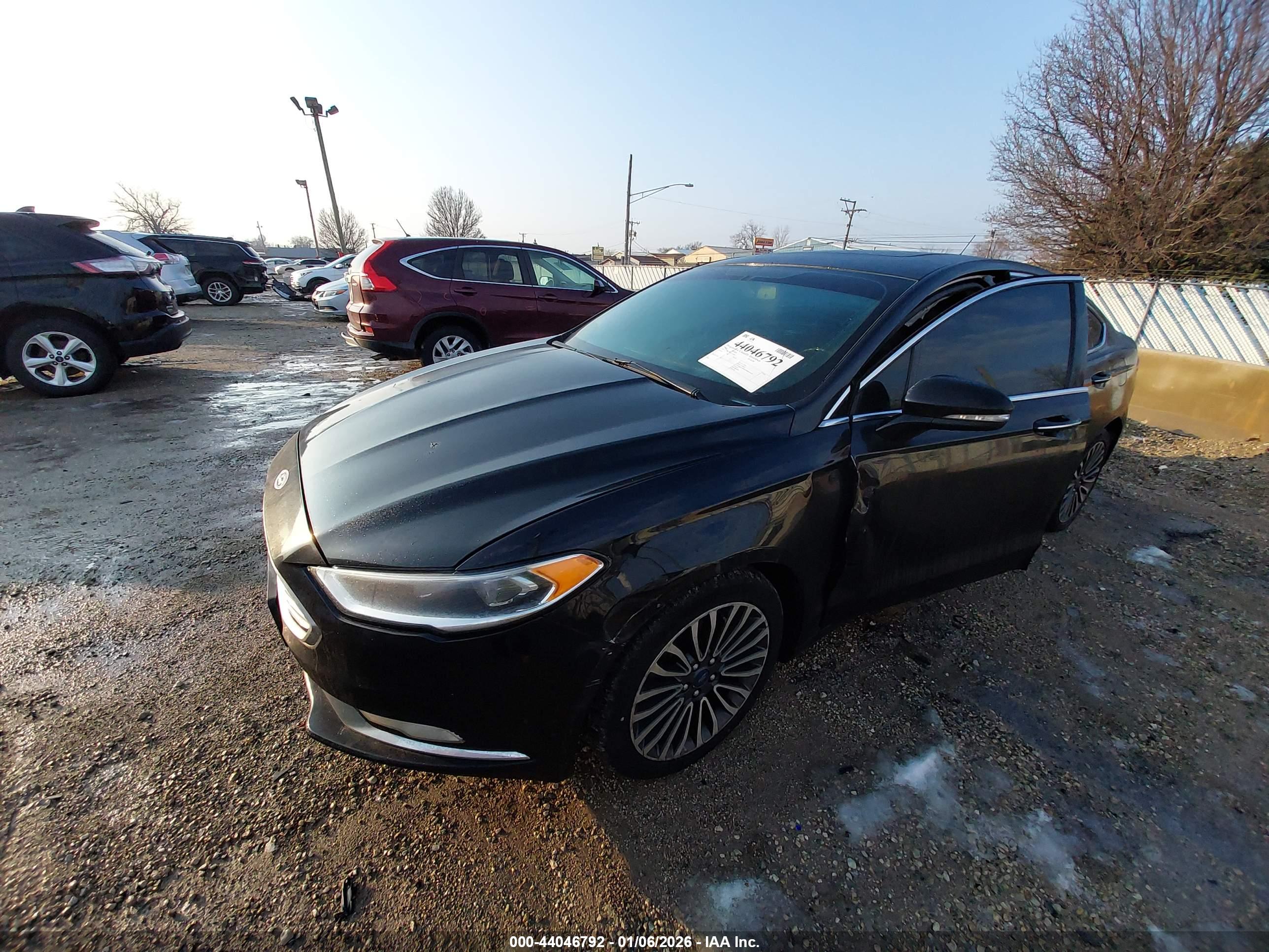 FORD FUSION image 2