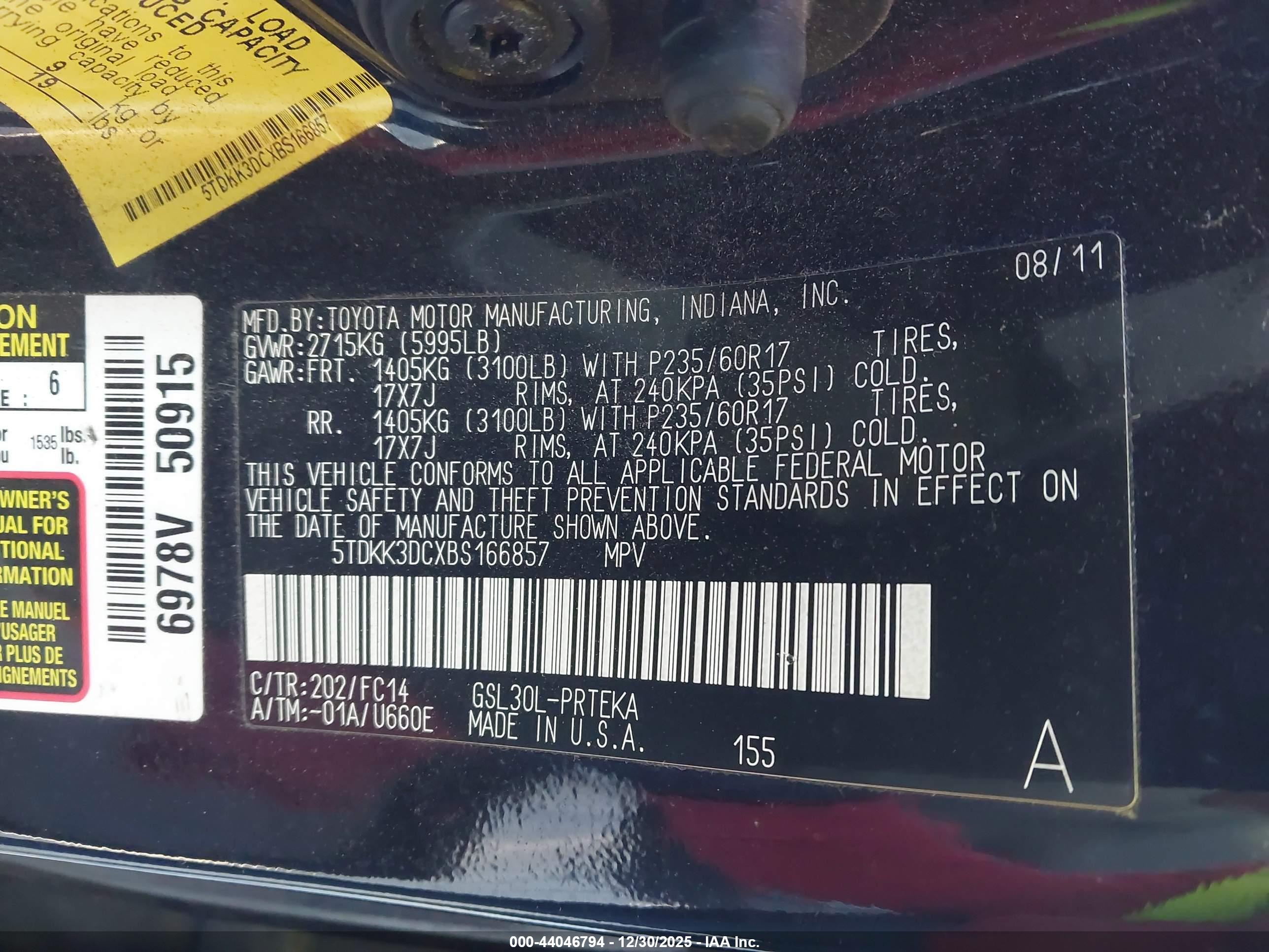 TOYOTA SIENNA image 9