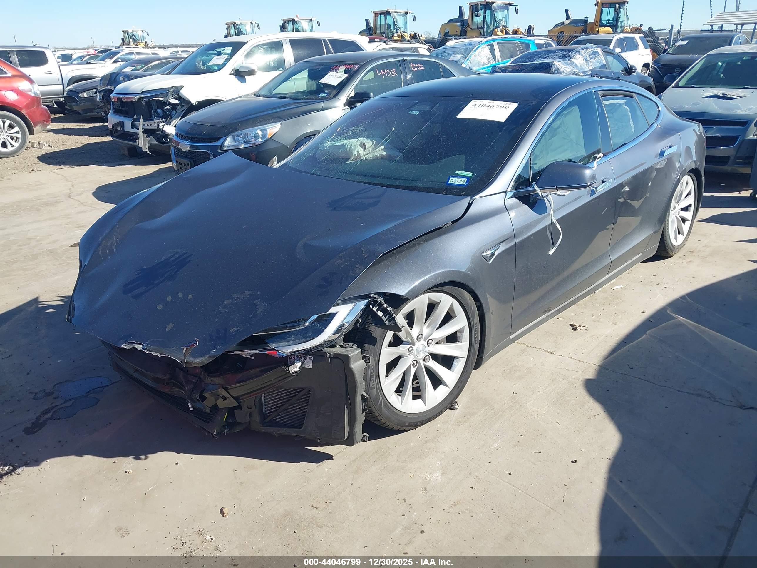 TESLA MODEL image 2