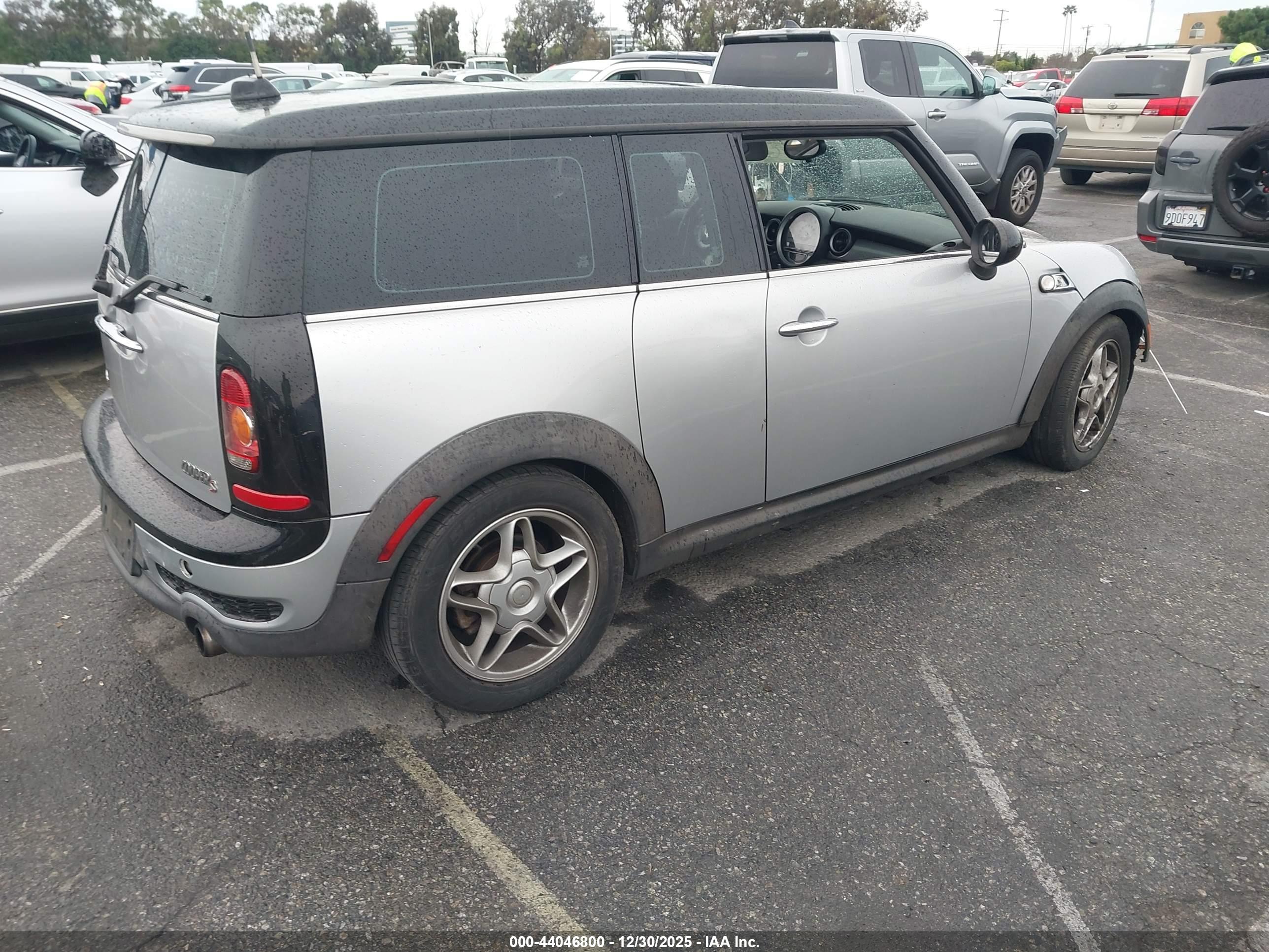 MINI COOPER image 4