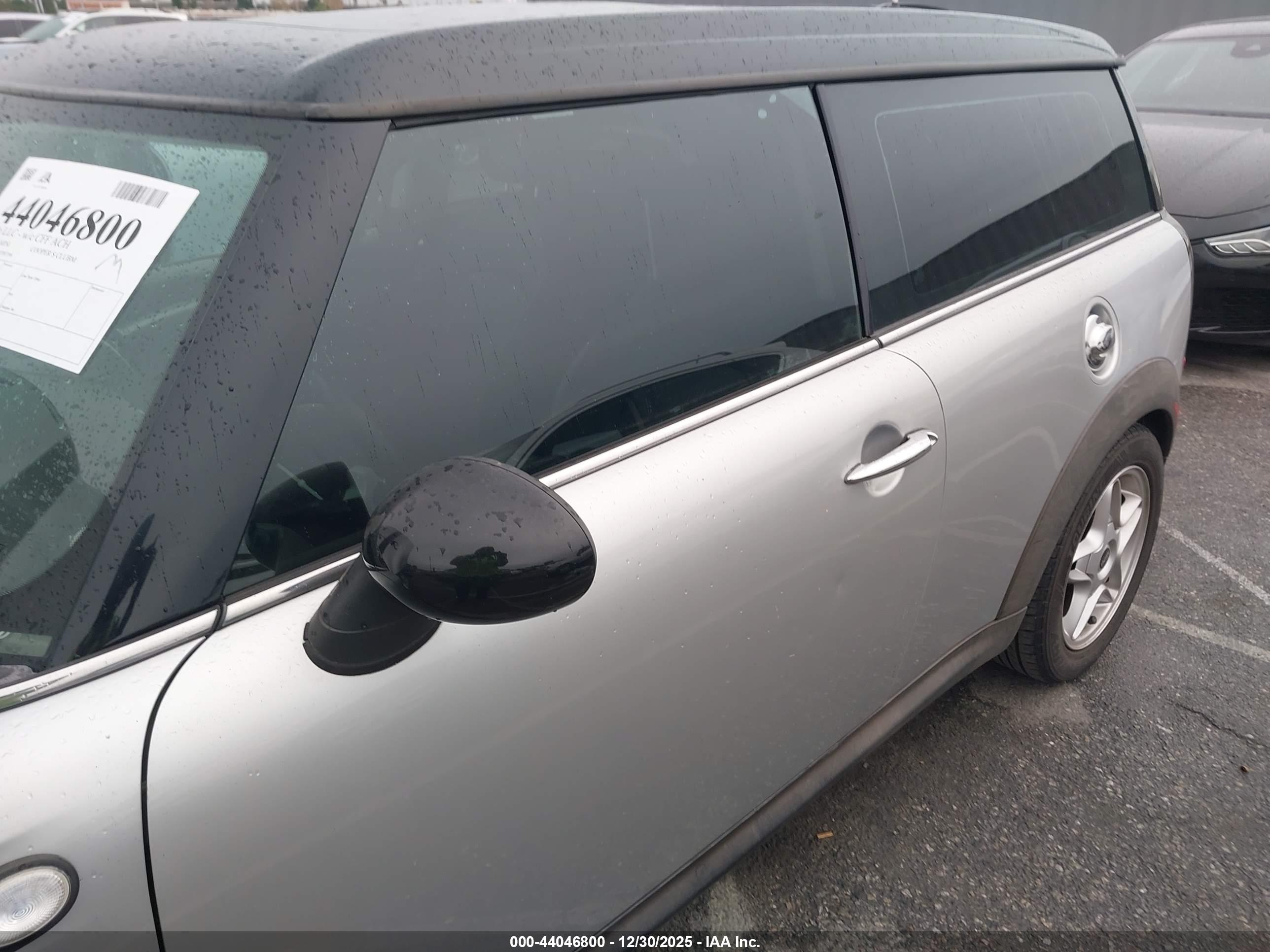 MINI COOPER image 6