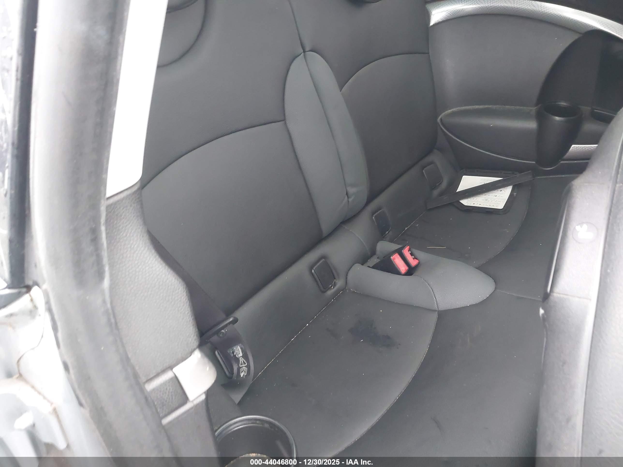 MINI COOPER image 8