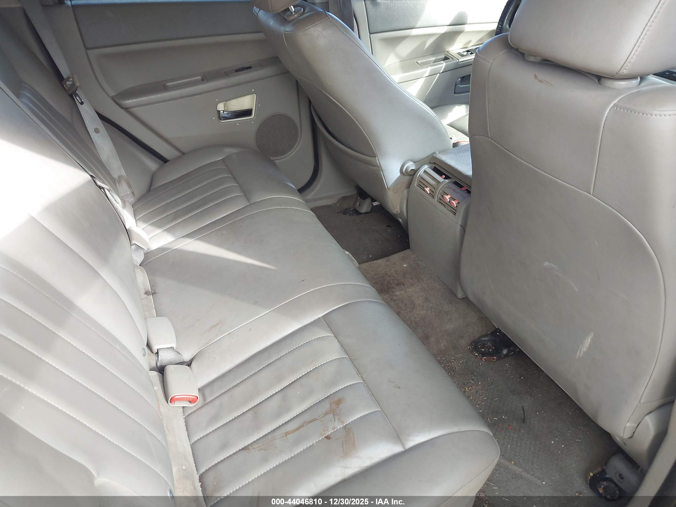 JEEP GRAND image 8