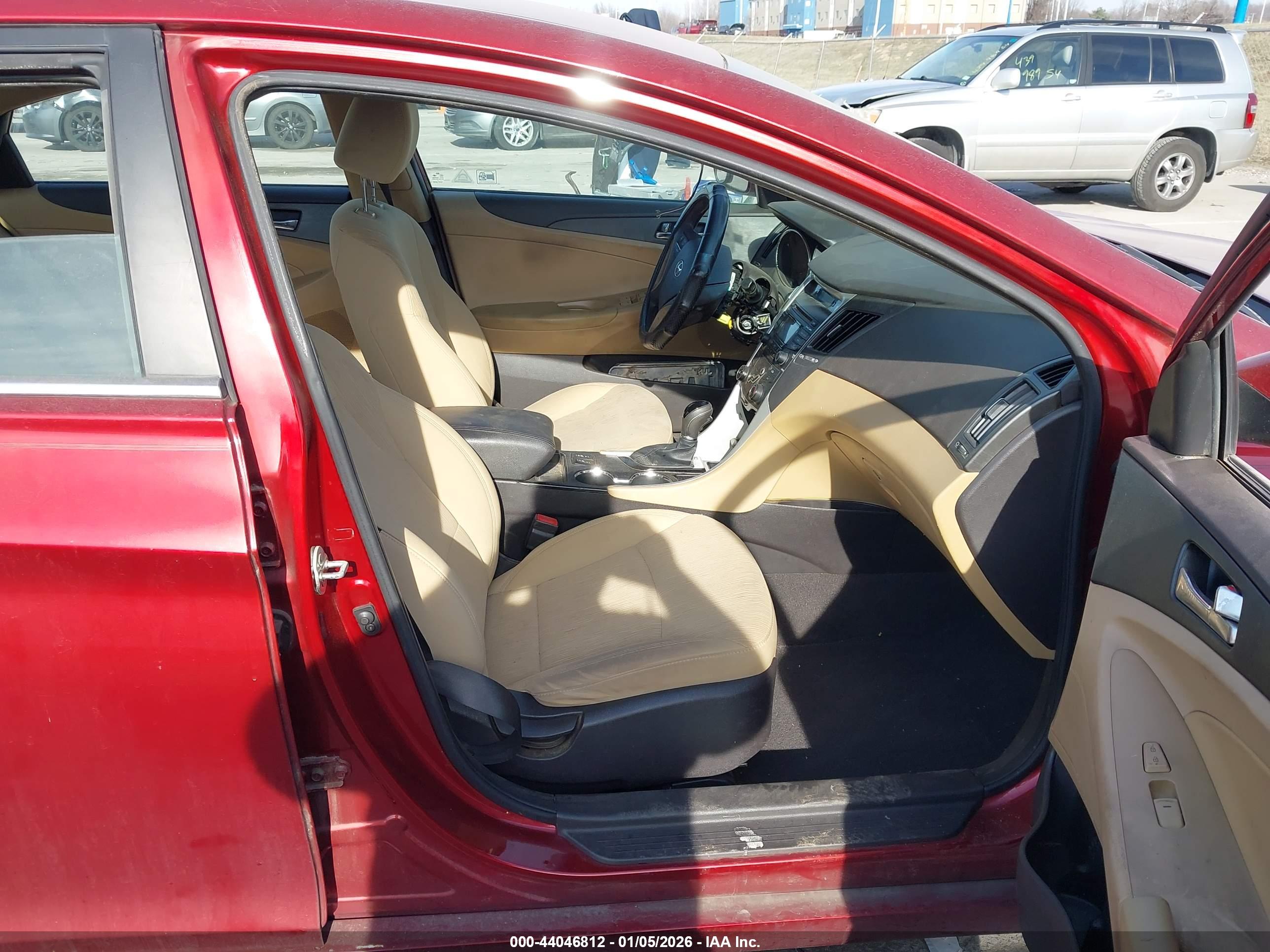 HYUNDAI SONATA image 5
