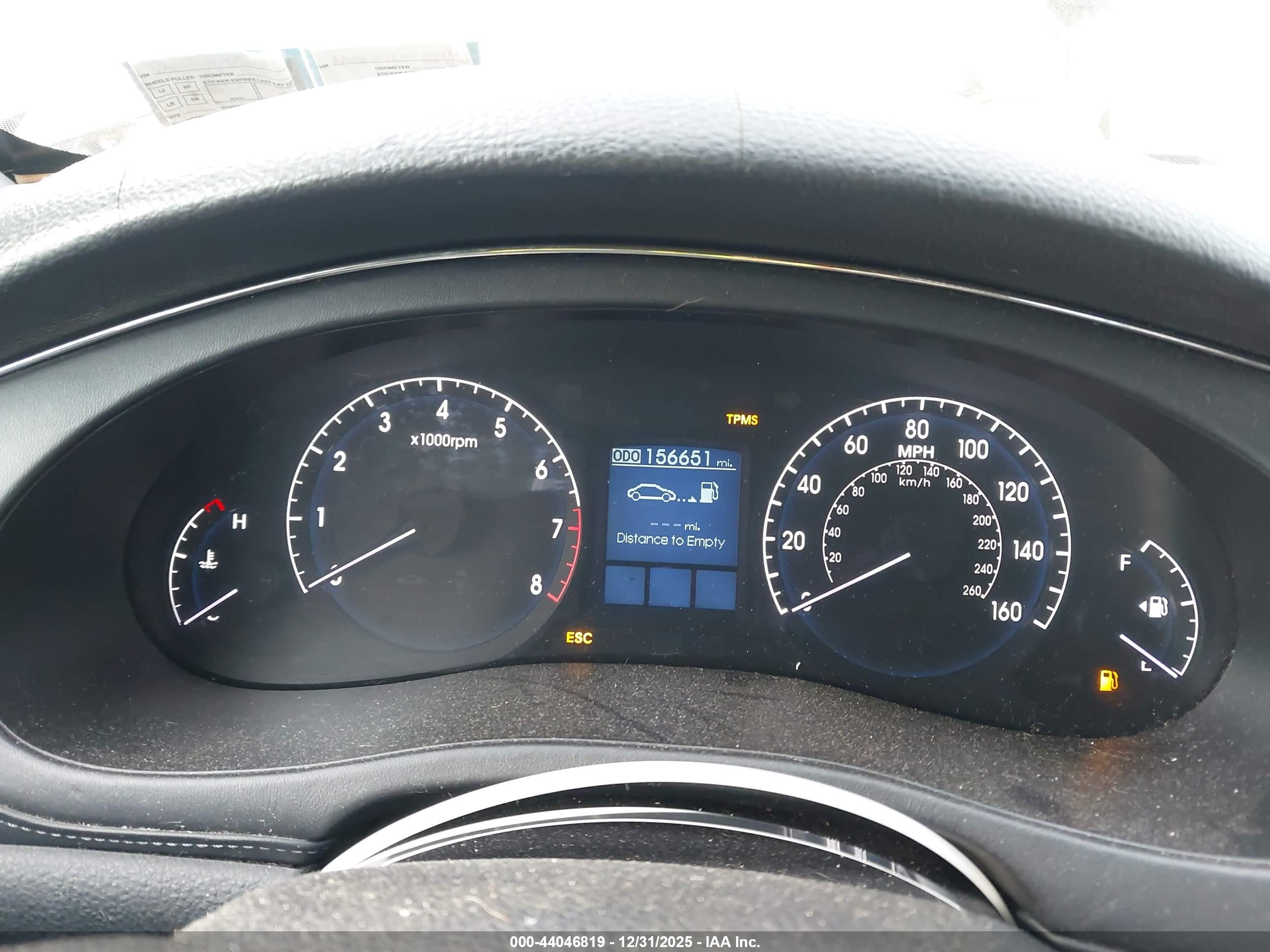 HYUNDAI GENESIS image 7