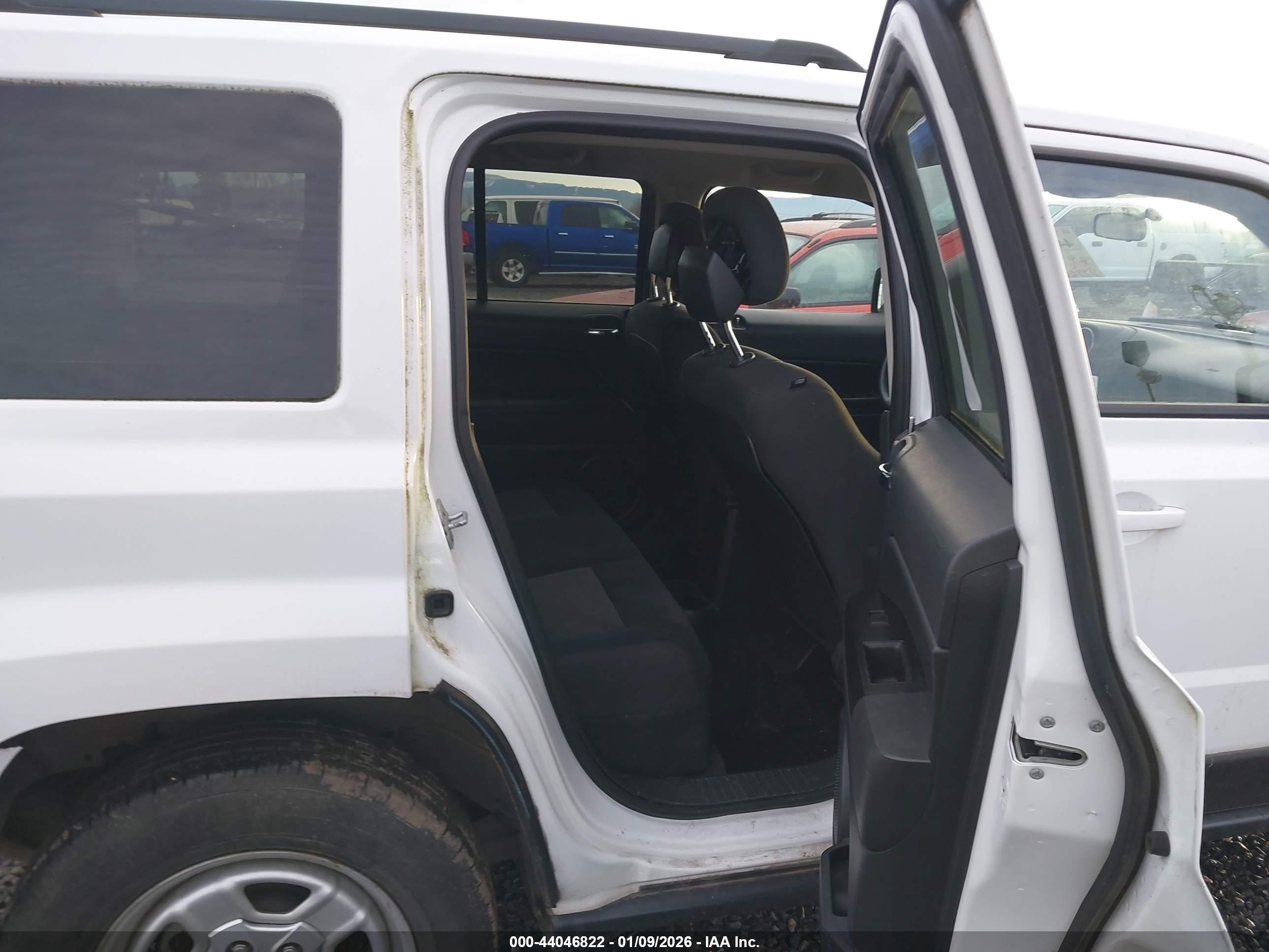 JEEP PATRIOT image 8