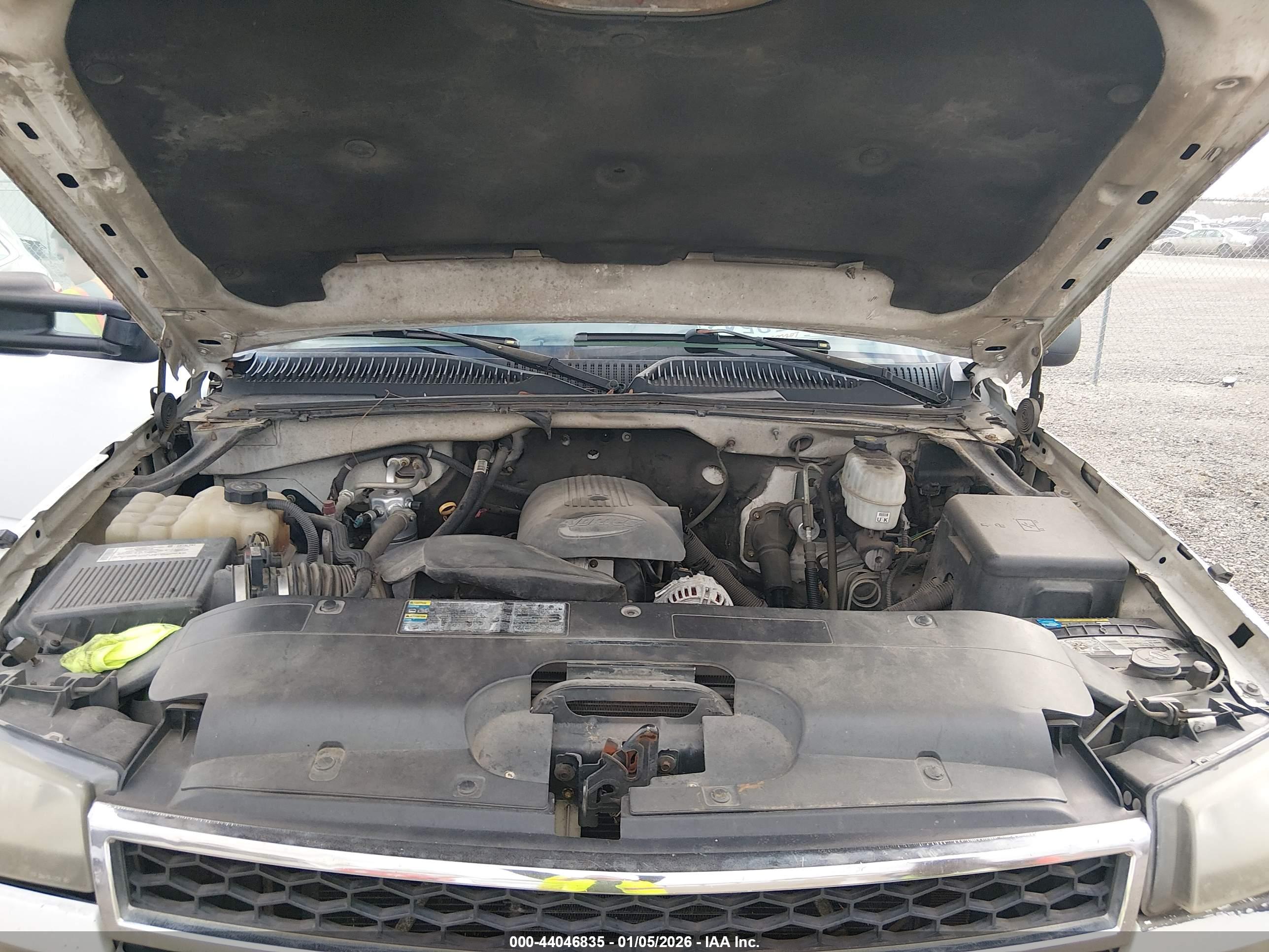 CHEVROLET SILVERADO image 10