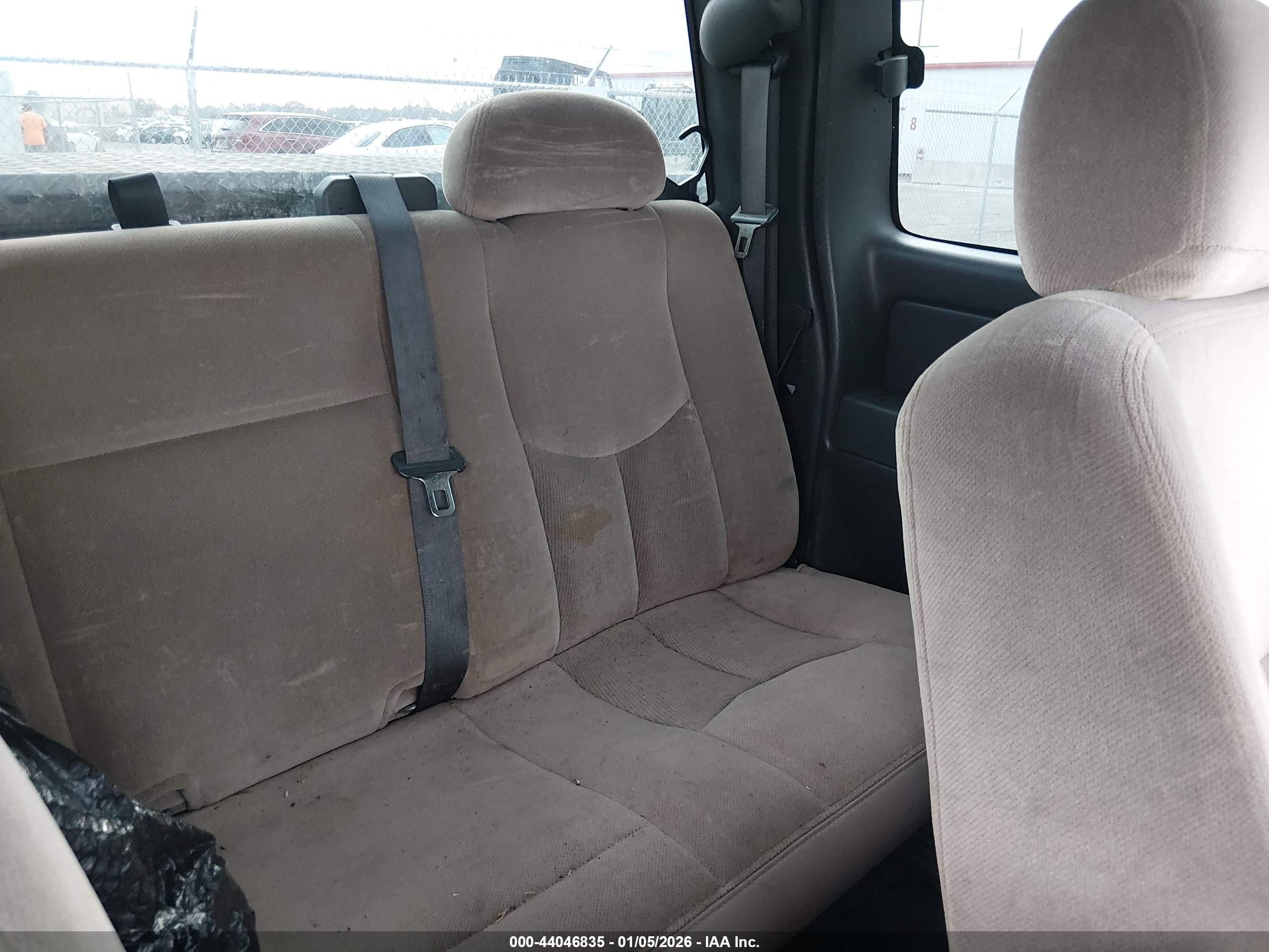 CHEVROLET SILVERADO image 8