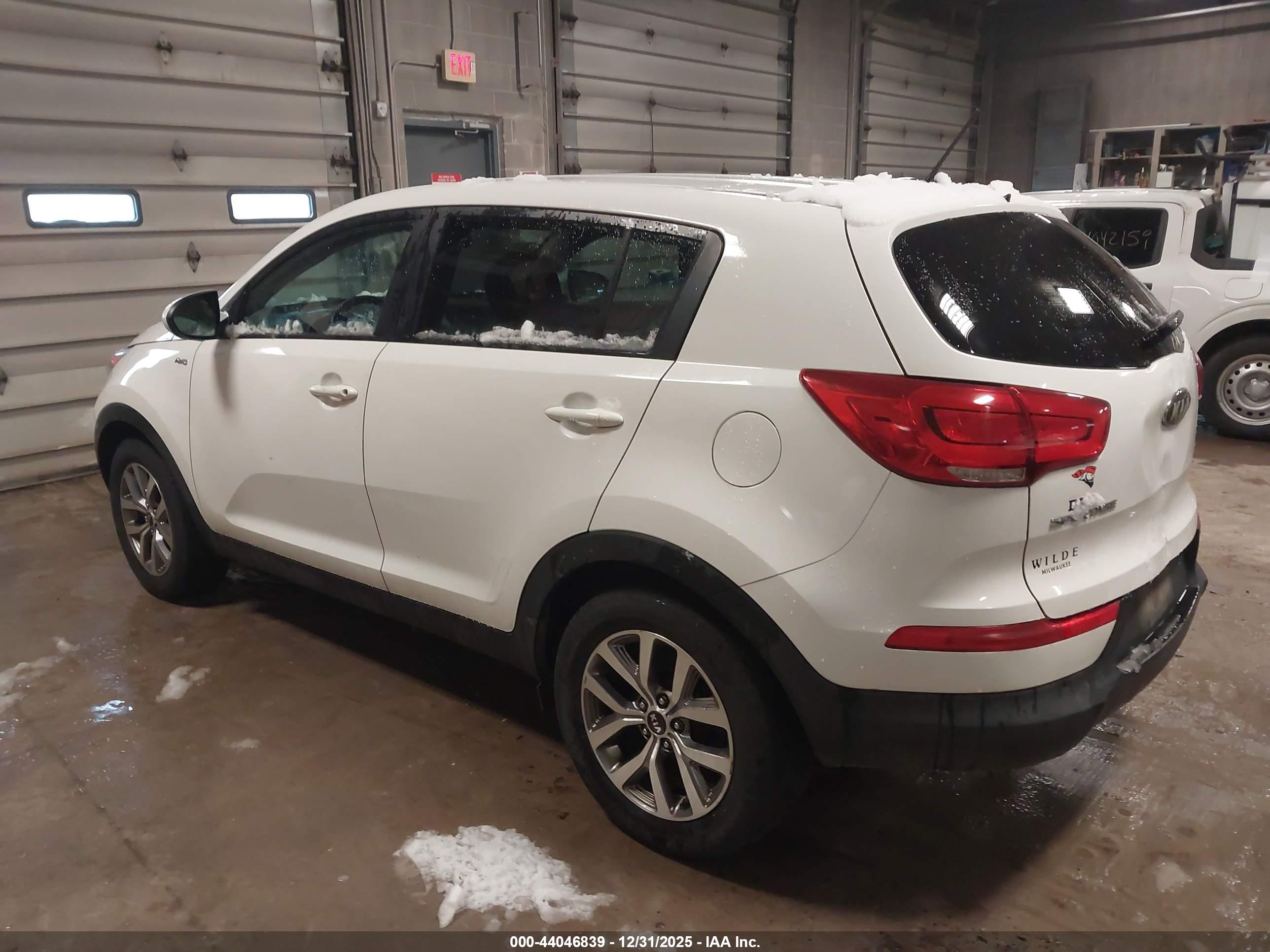 KIA SPORTAGE image 3