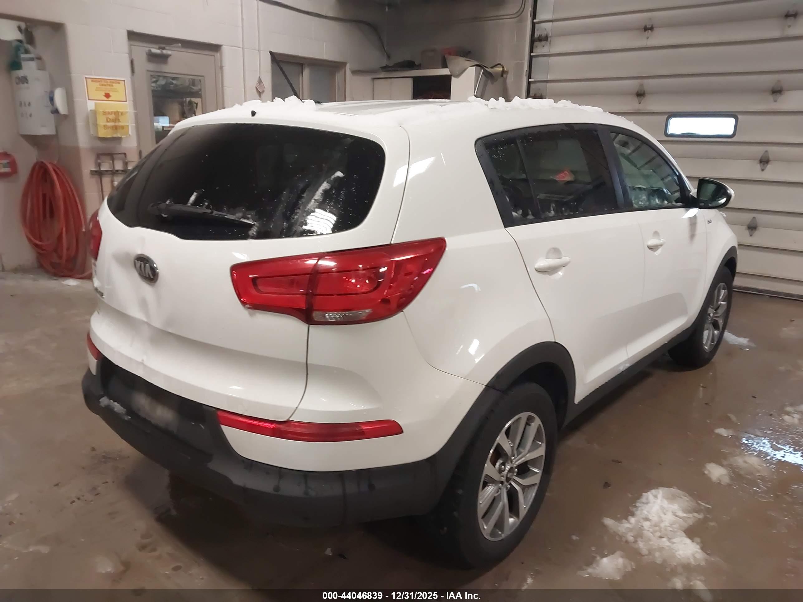 KIA SPORTAGE image 4