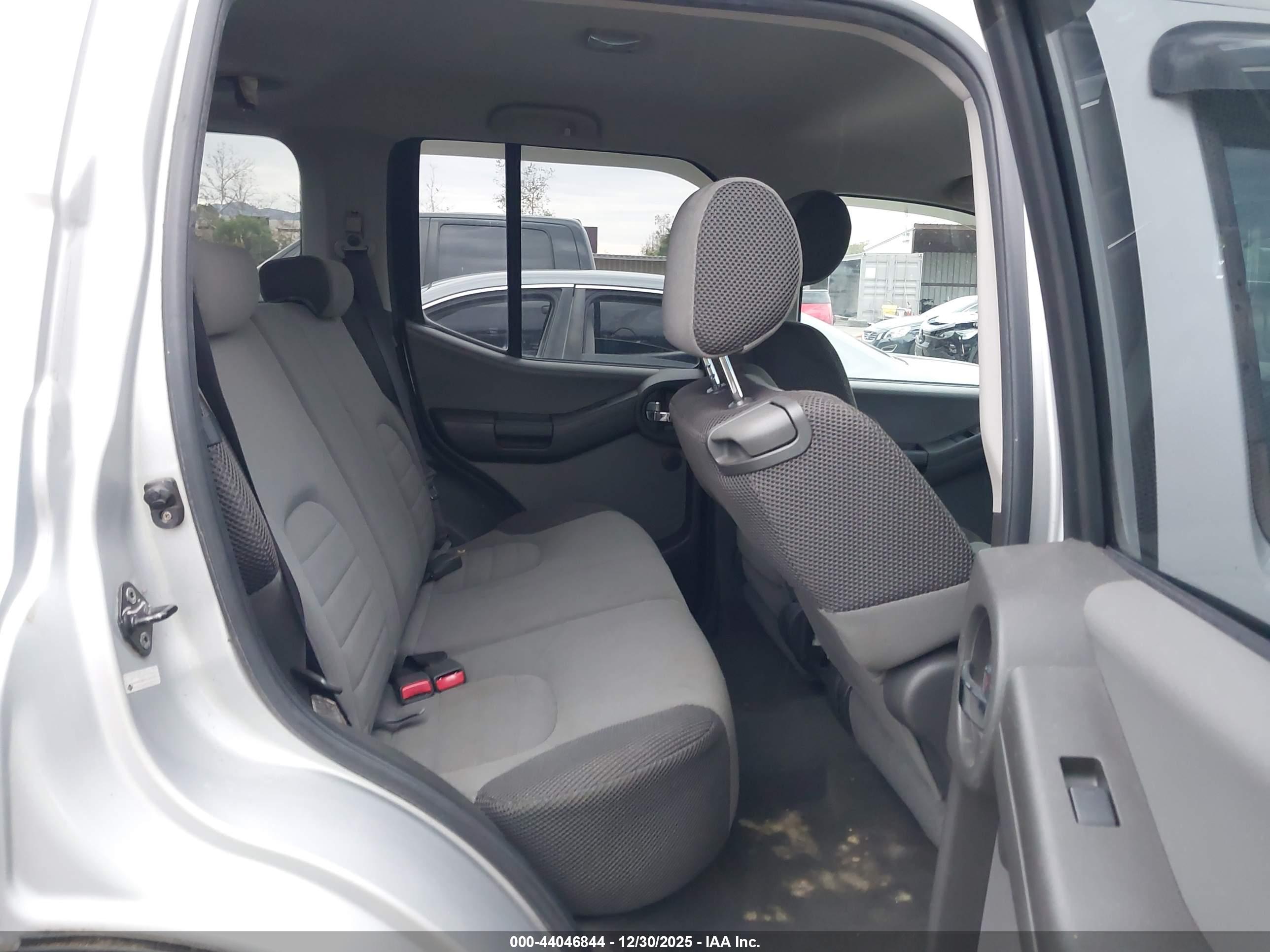 NISSAN XTERRA image 8