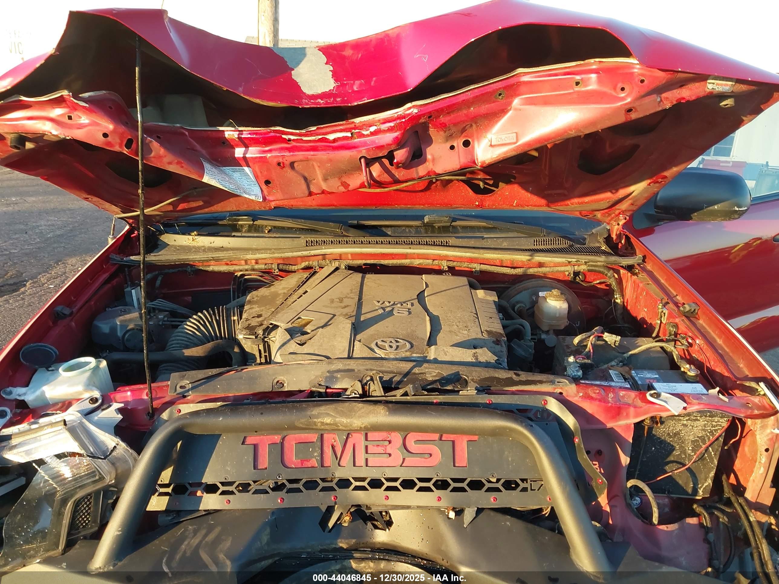 TOYOTA TACOMA image 10