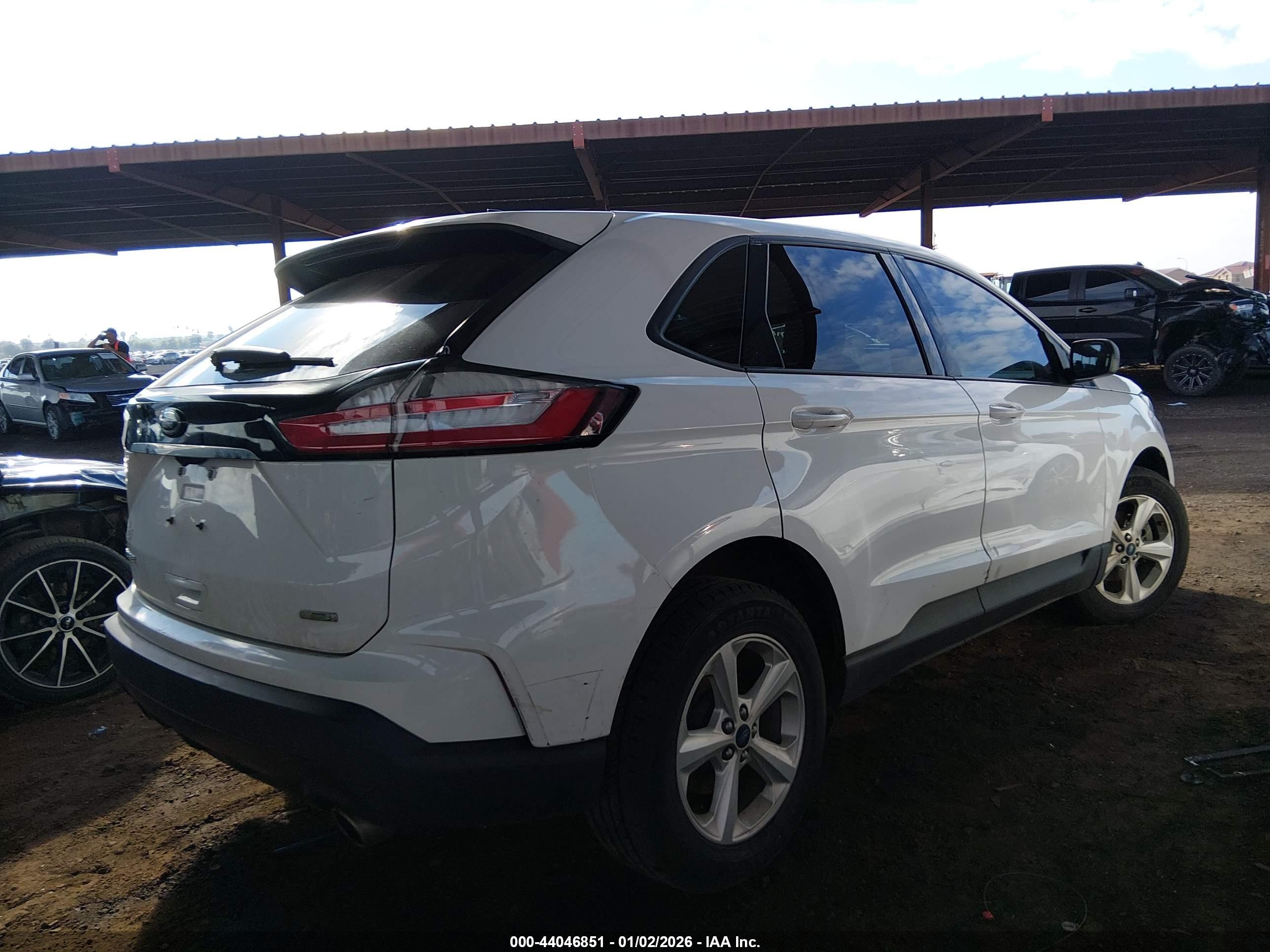 FORD EDGE image 4