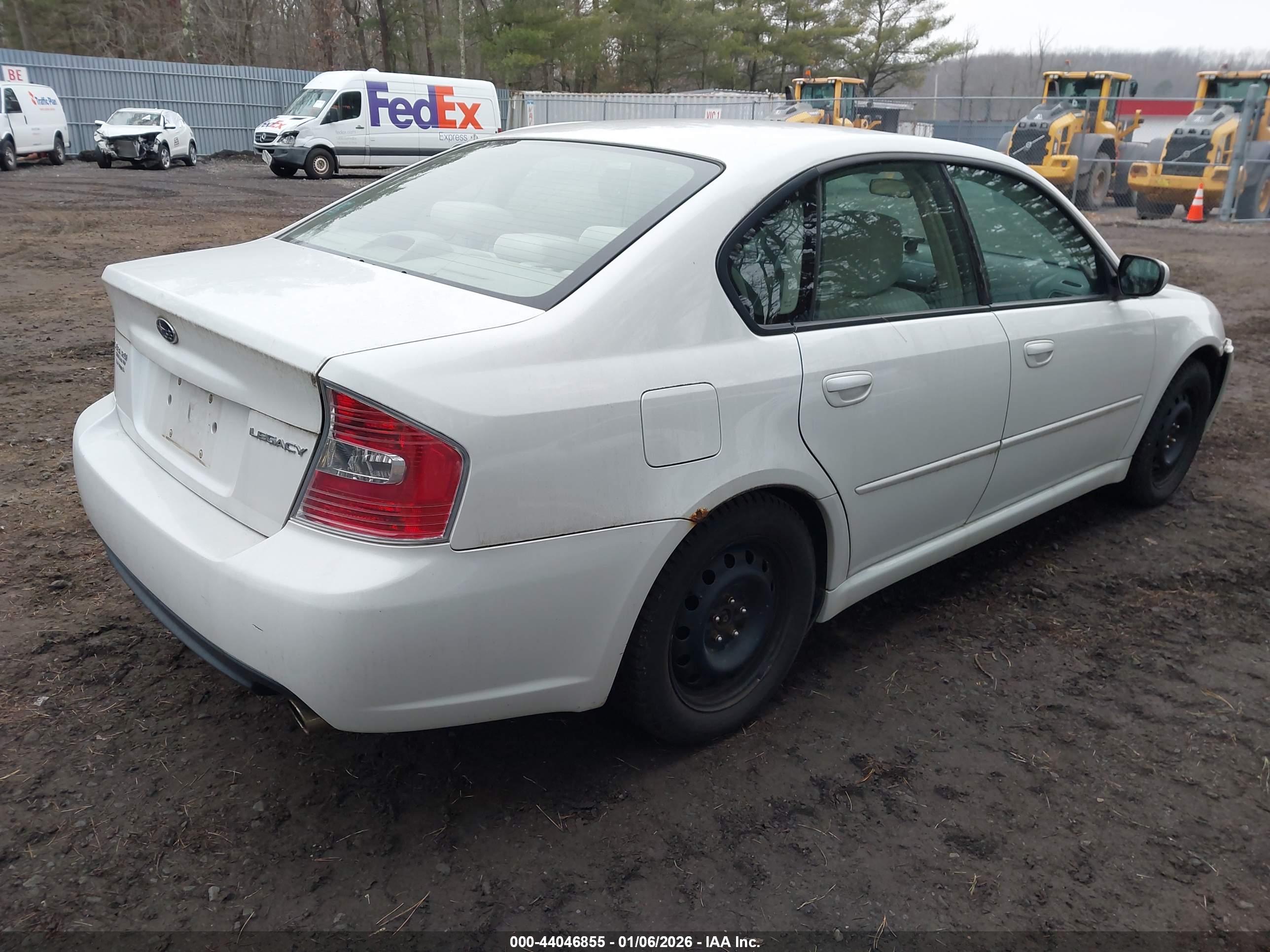 SUBARU LEGACY image 4