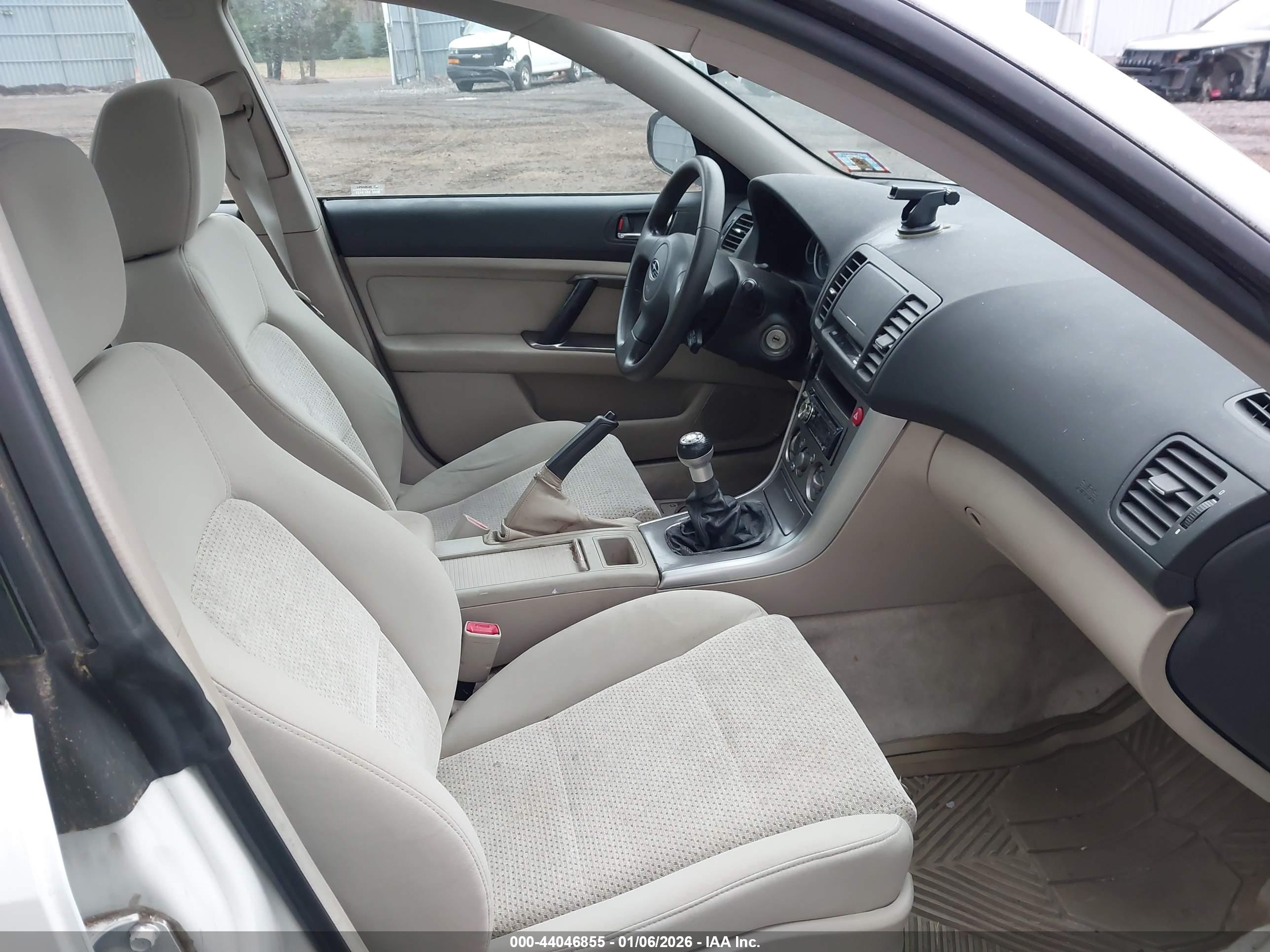 SUBARU LEGACY image 5