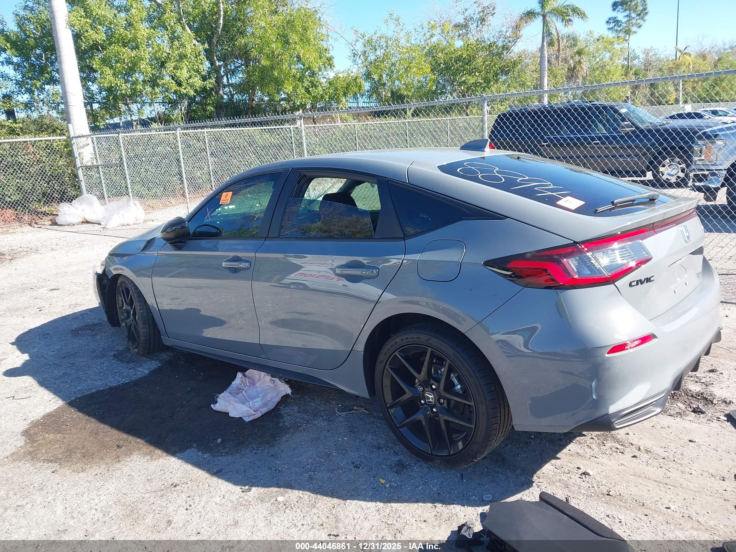 HONDA CIVIC image 3