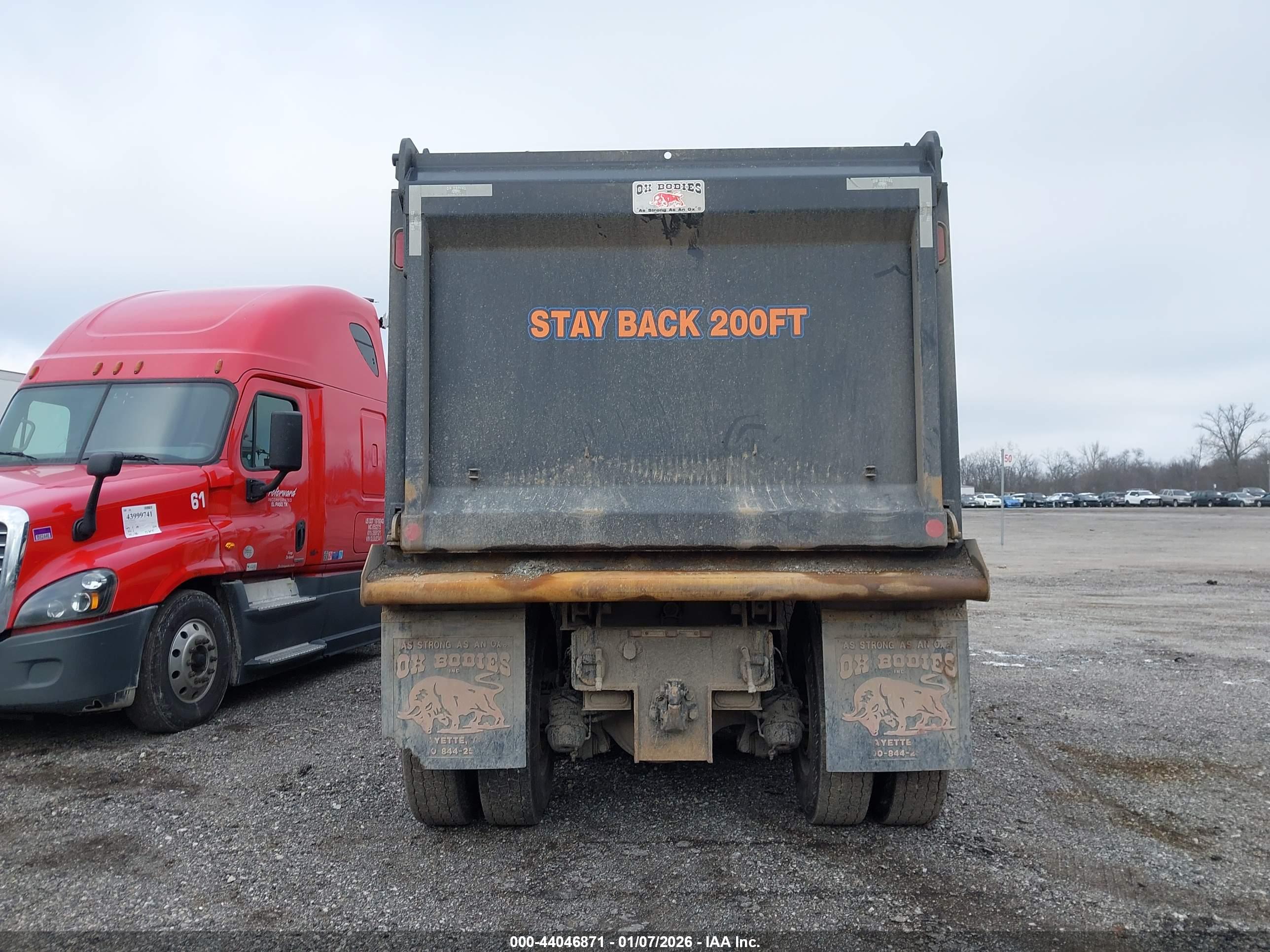 MACK GRANITE image 8