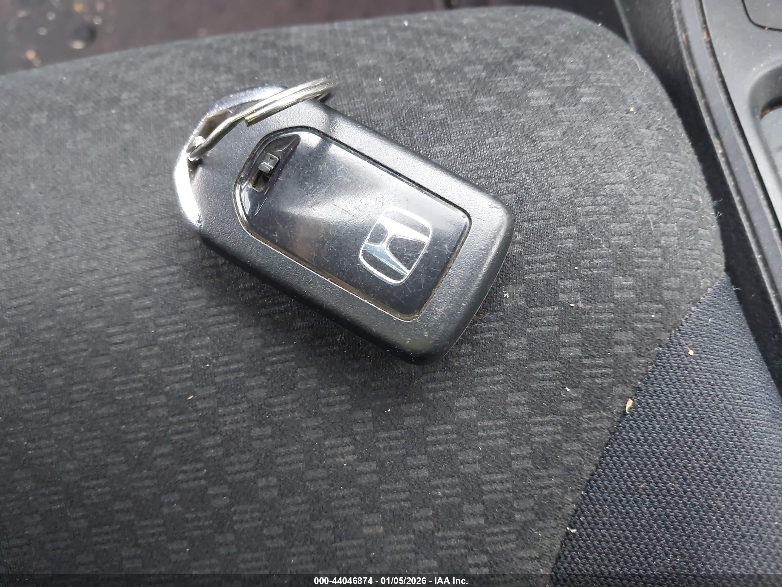 HONDA CR-V image 11