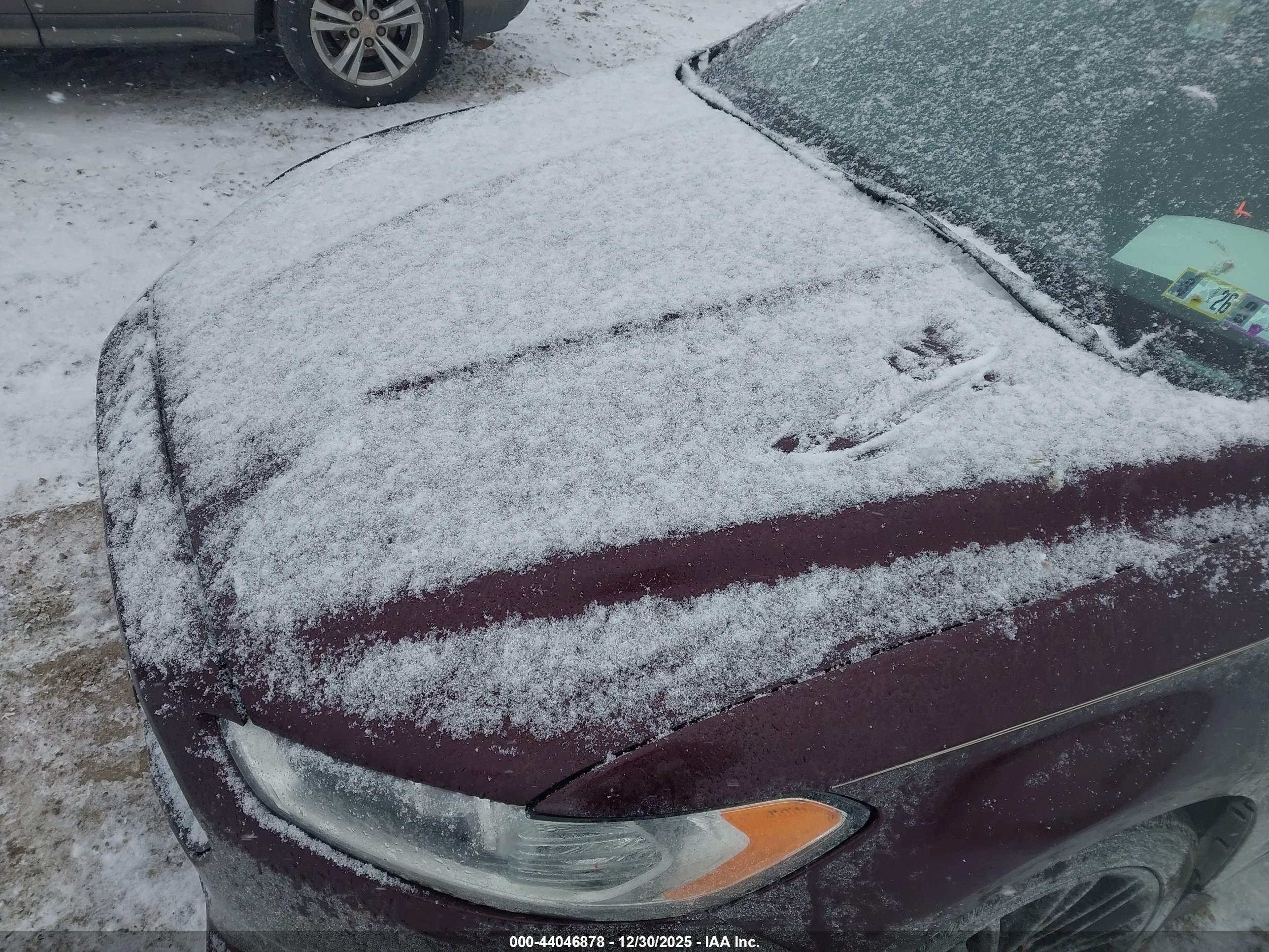 FORD FUSION image 10