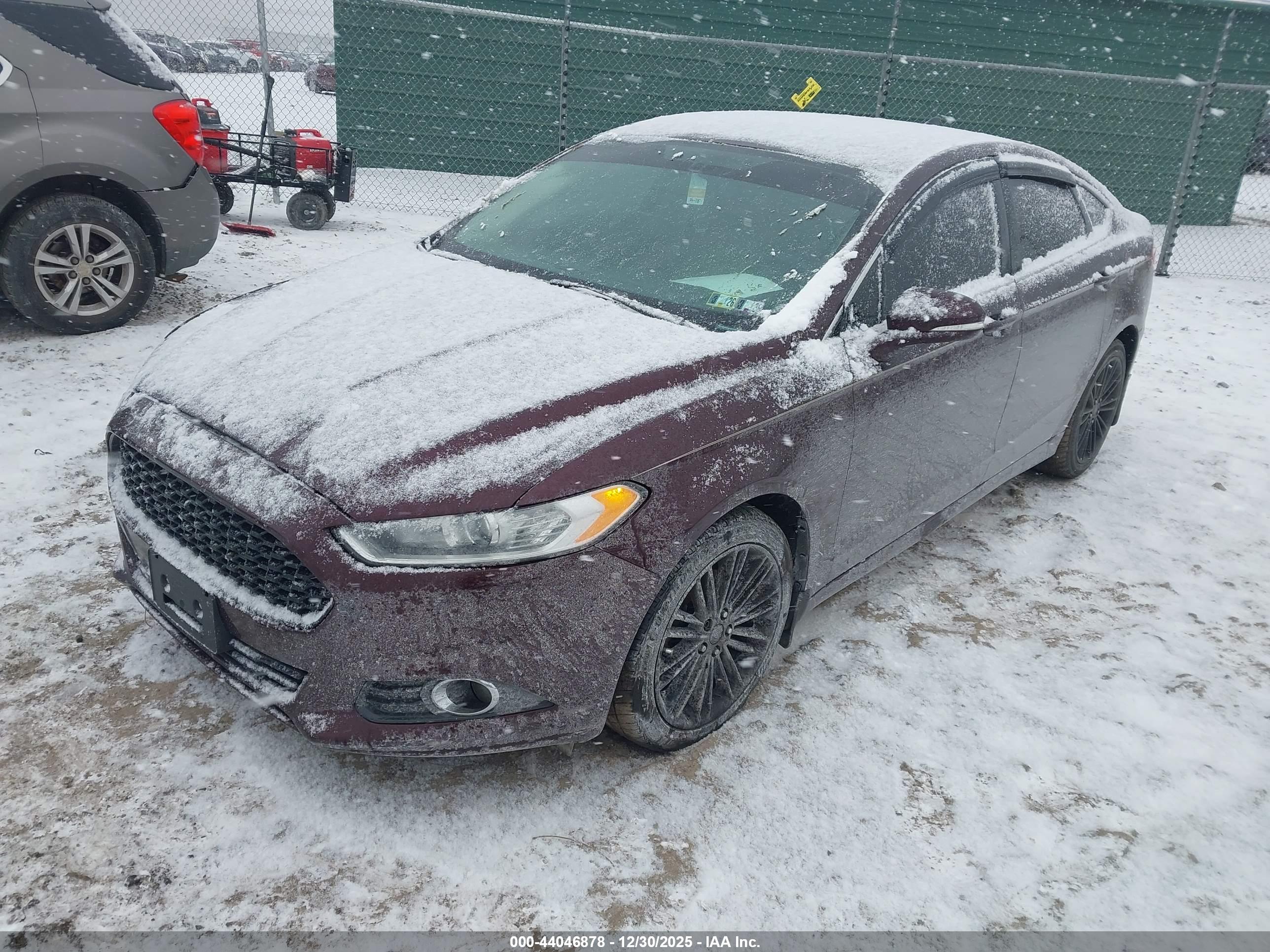 FORD FUSION image 2