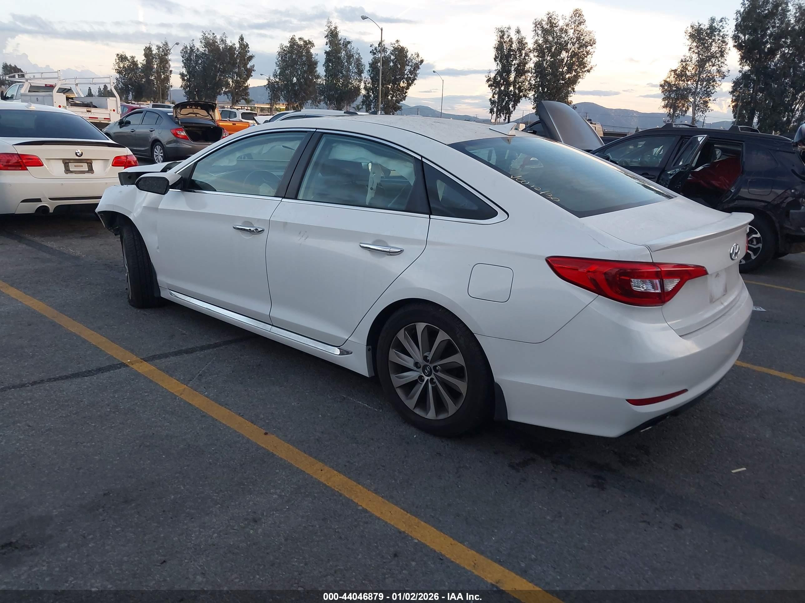 HYUNDAI SONATA image 3