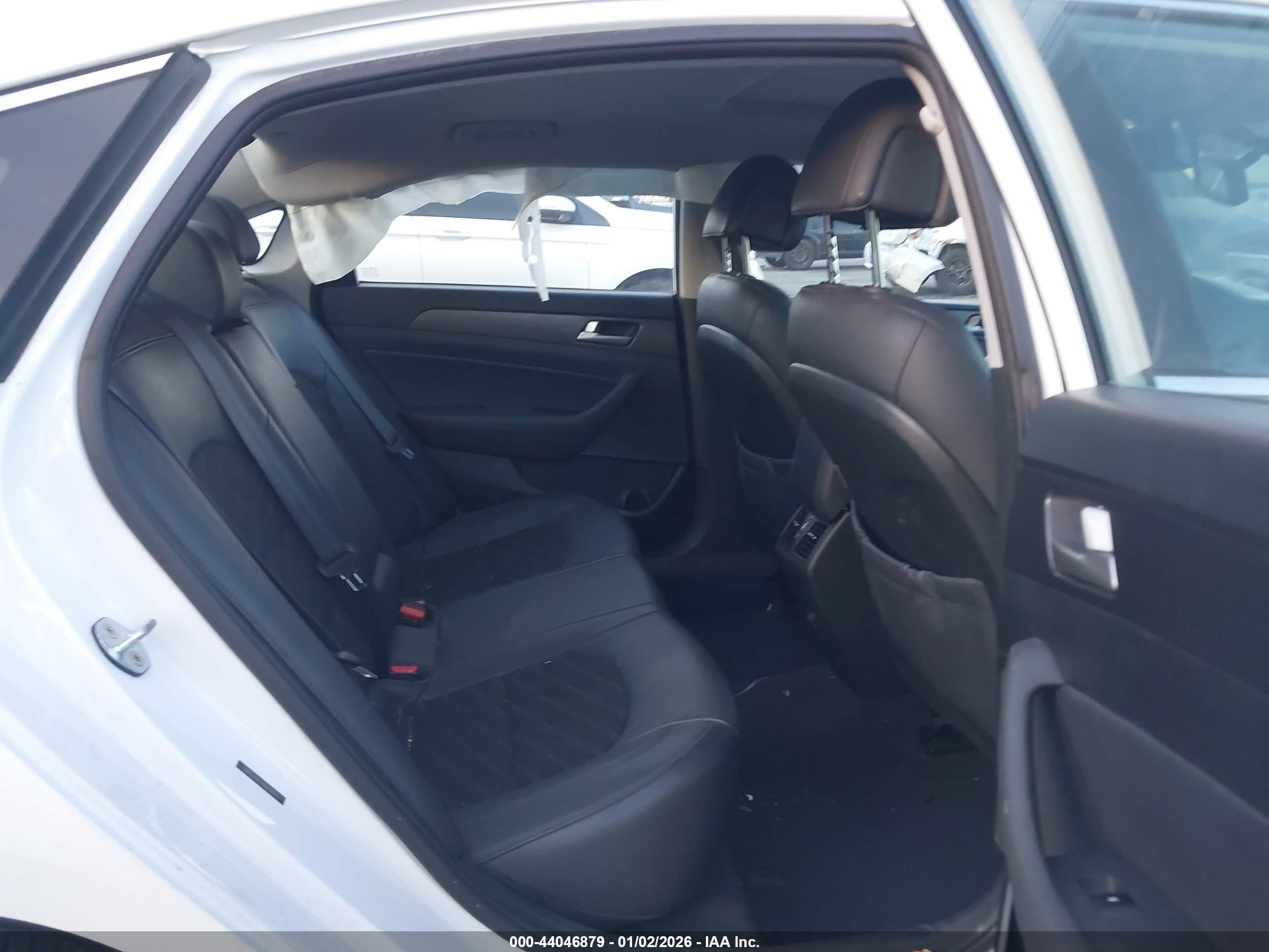 HYUNDAI SONATA image 8