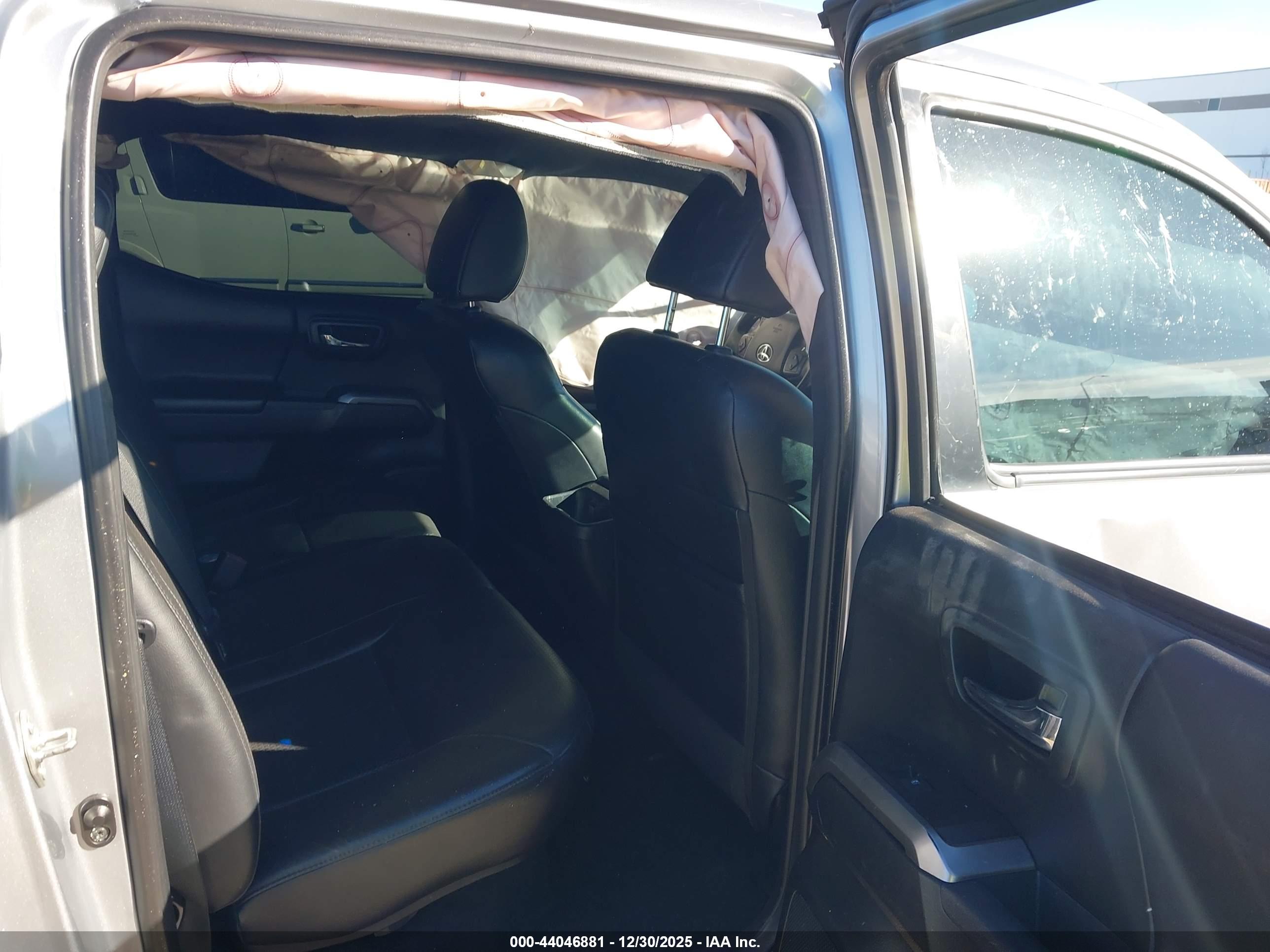 TOYOTA TACOMA image 8