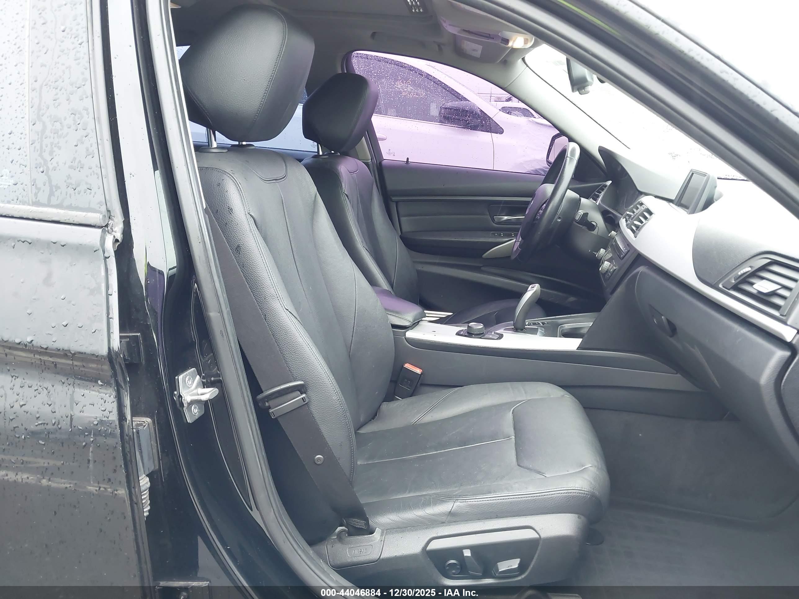 BMW 328I image 5