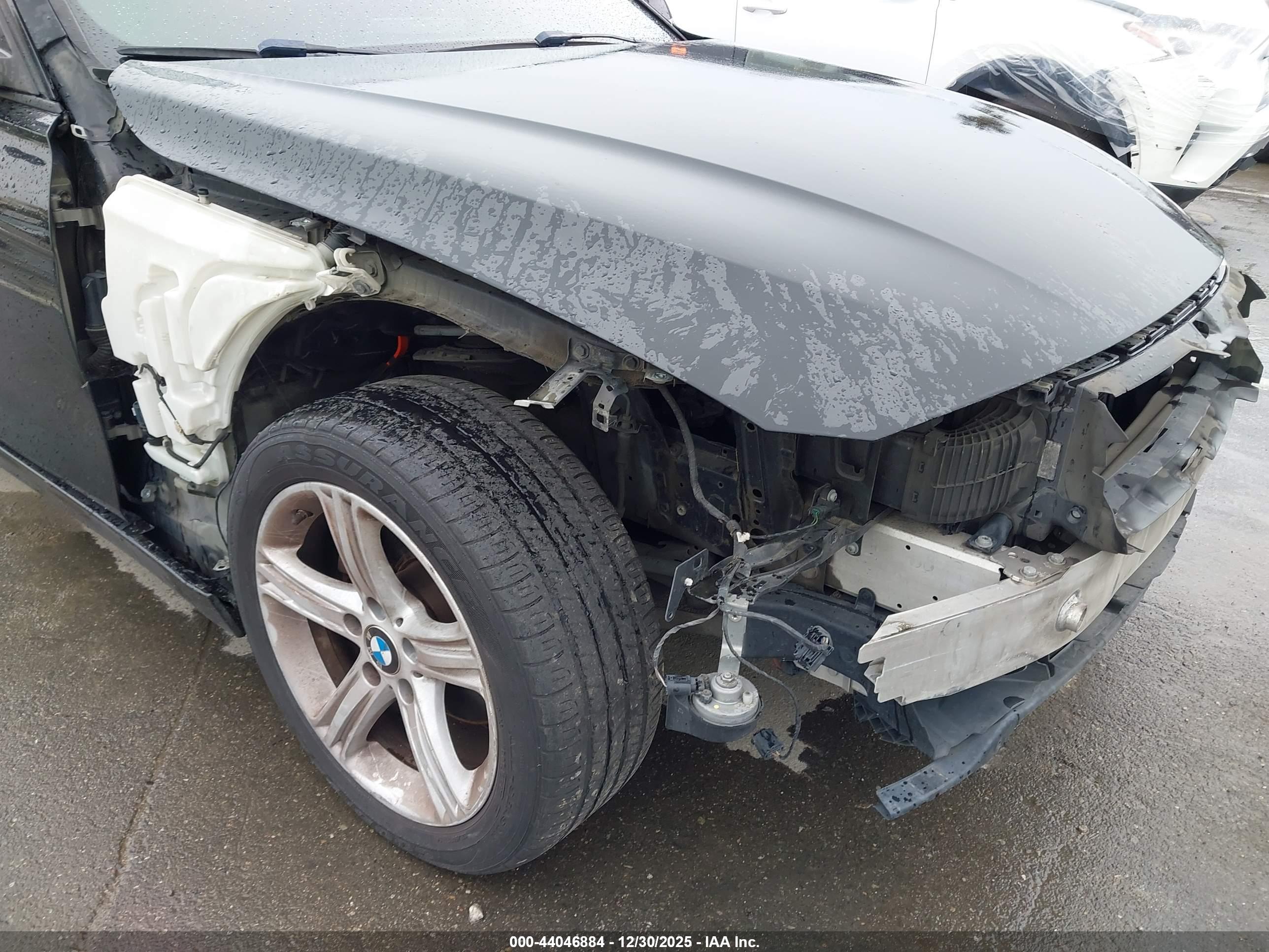 BMW 328I image 6