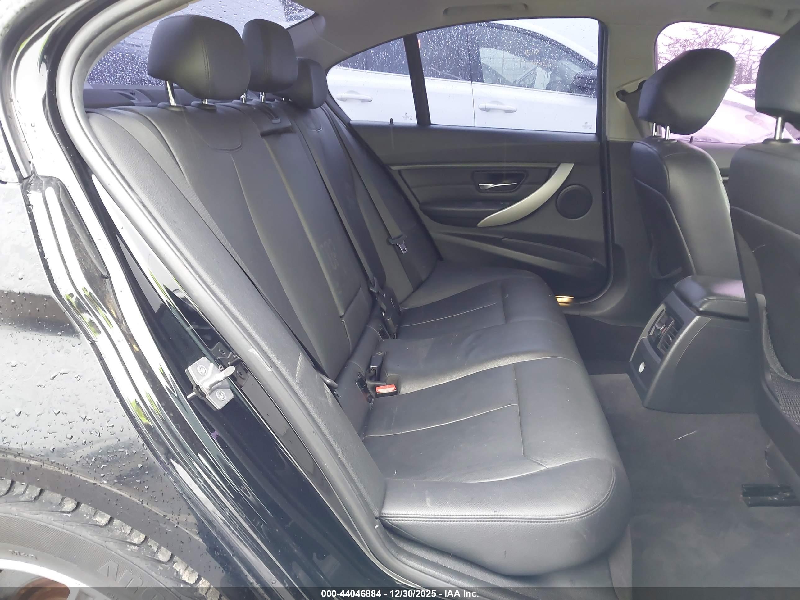 BMW 328I image 8