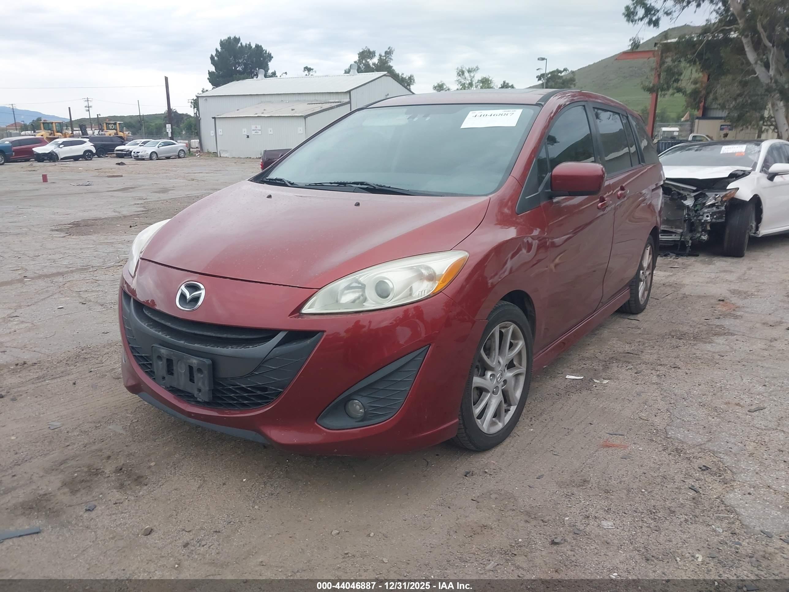 MAZDA MAZDA5 image 2