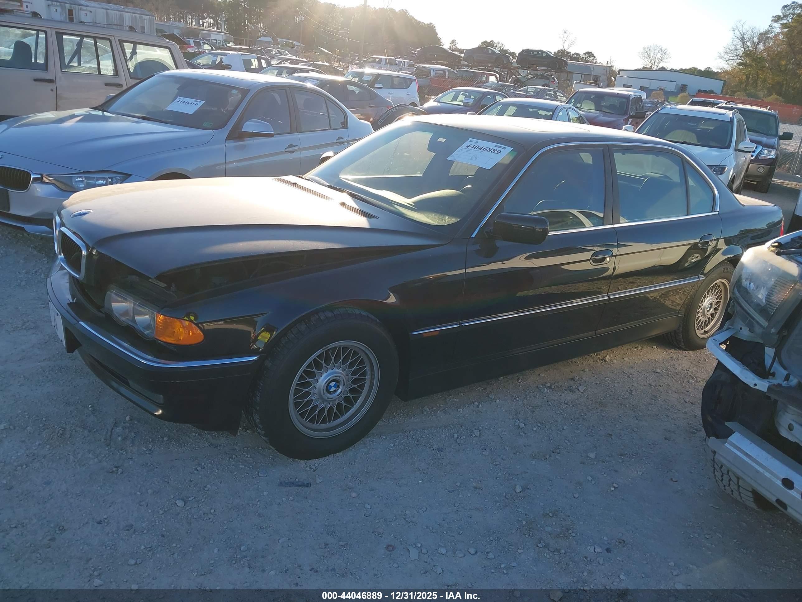 BMW 740 image 2
