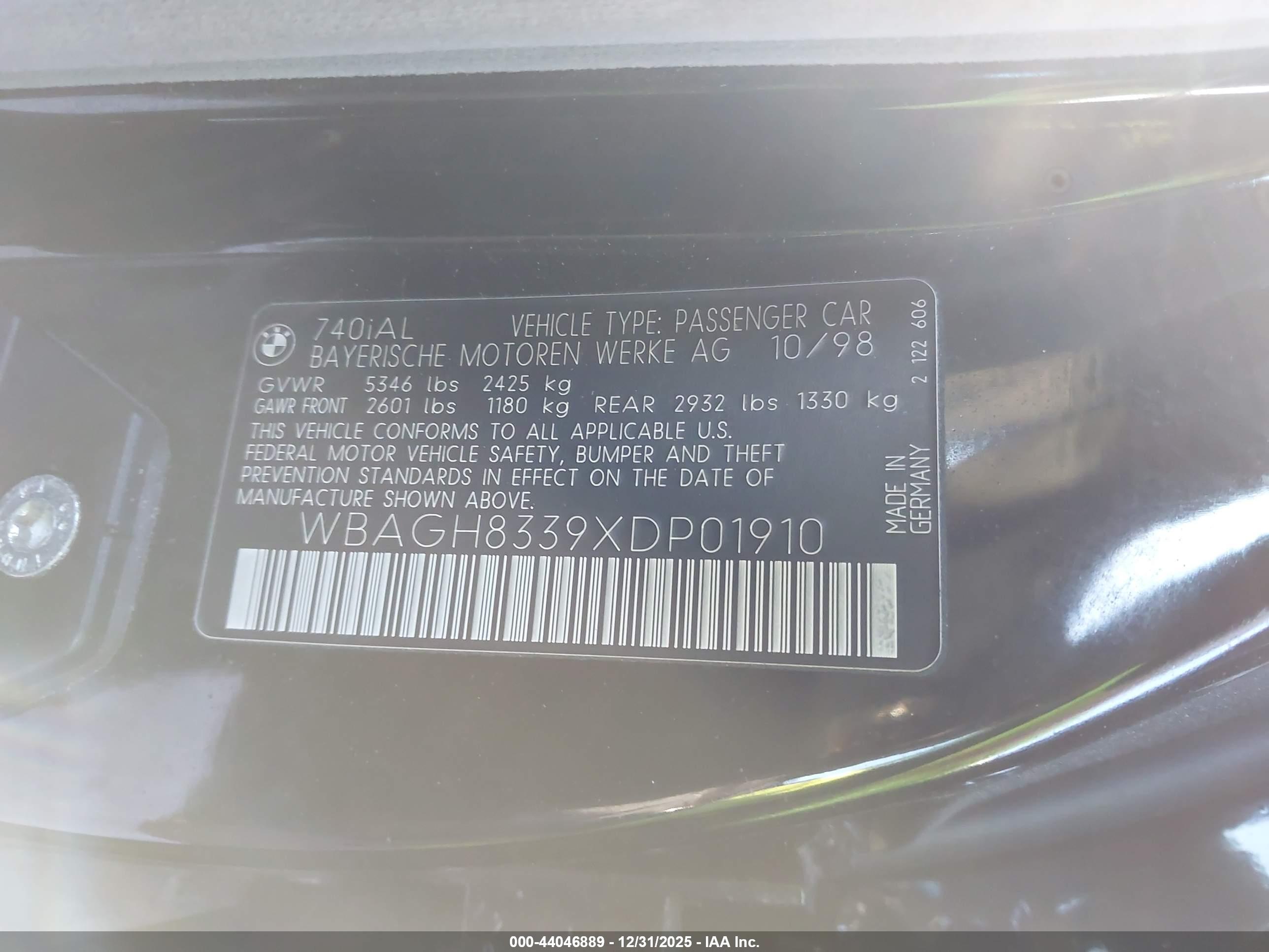 BMW 740 image 9