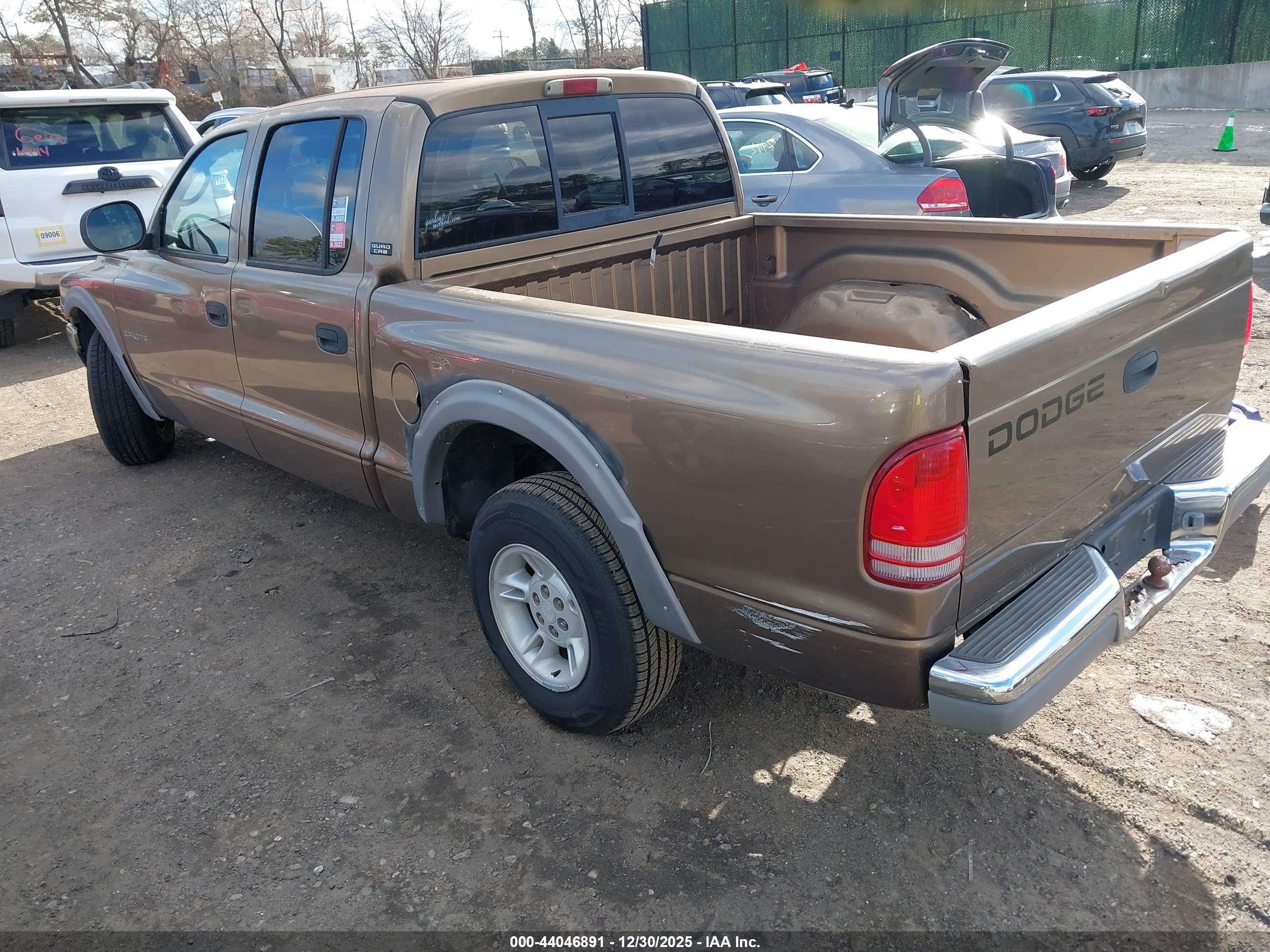 DODGE DAKOTA image 3