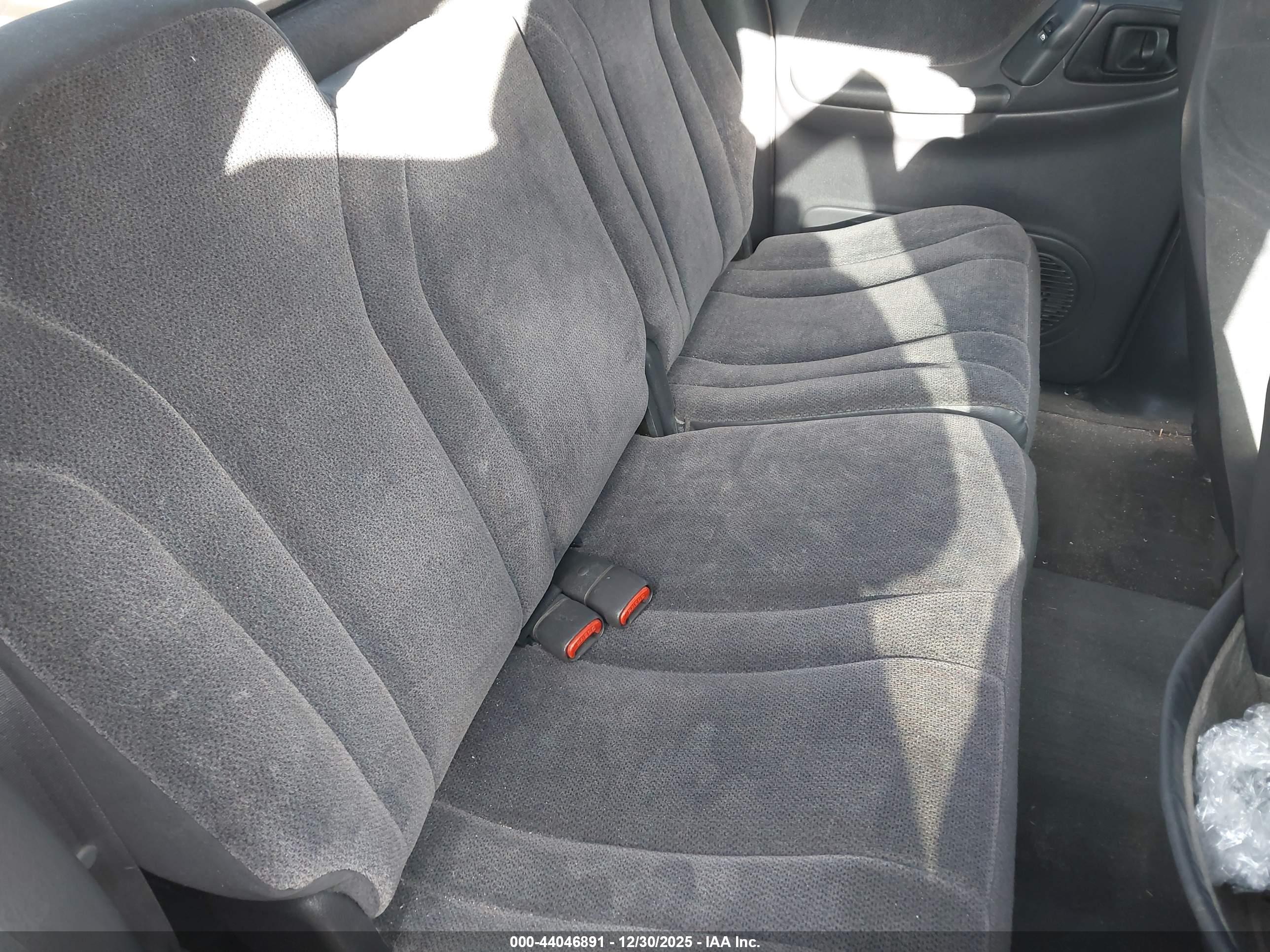 DODGE DAKOTA image 8