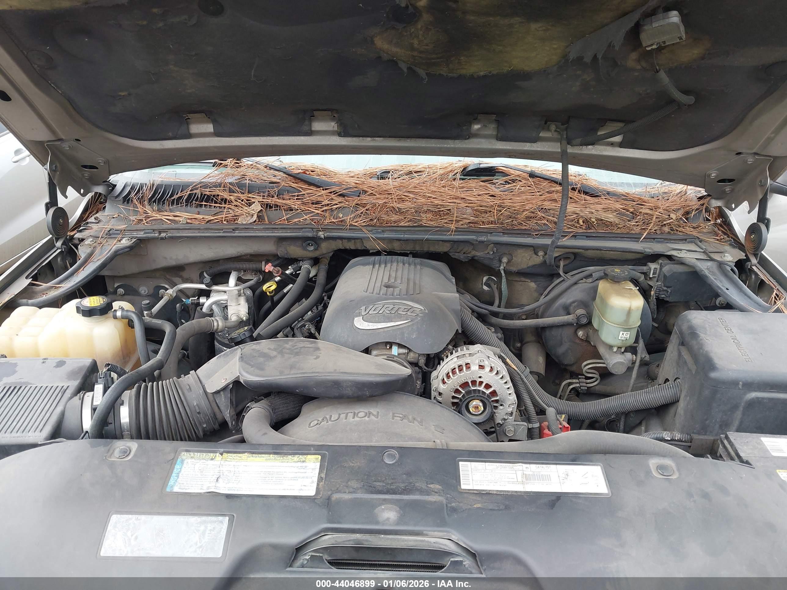 CHEVROLET SUBURBAN image 10