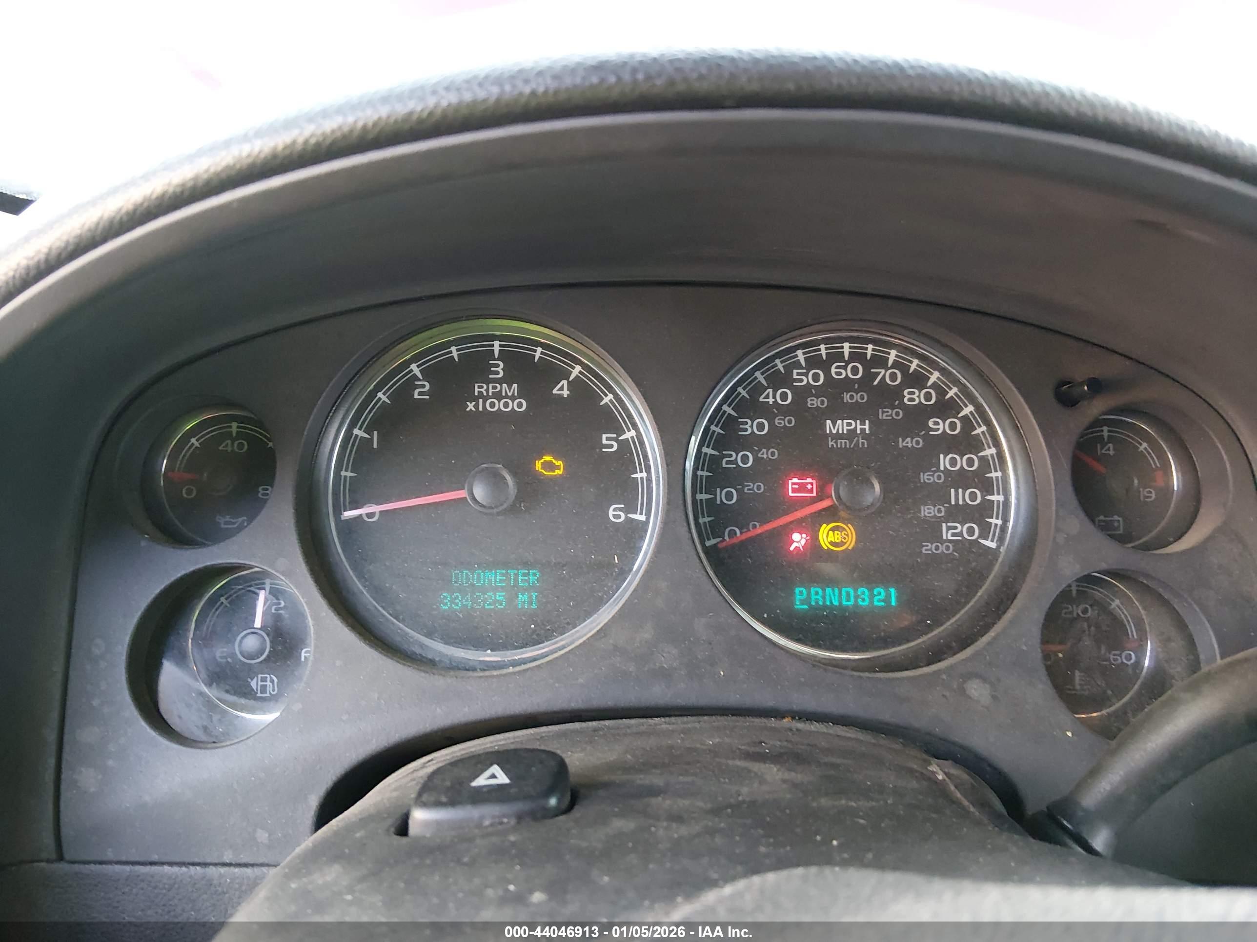 CHEVROLET SUBURBAN image 7