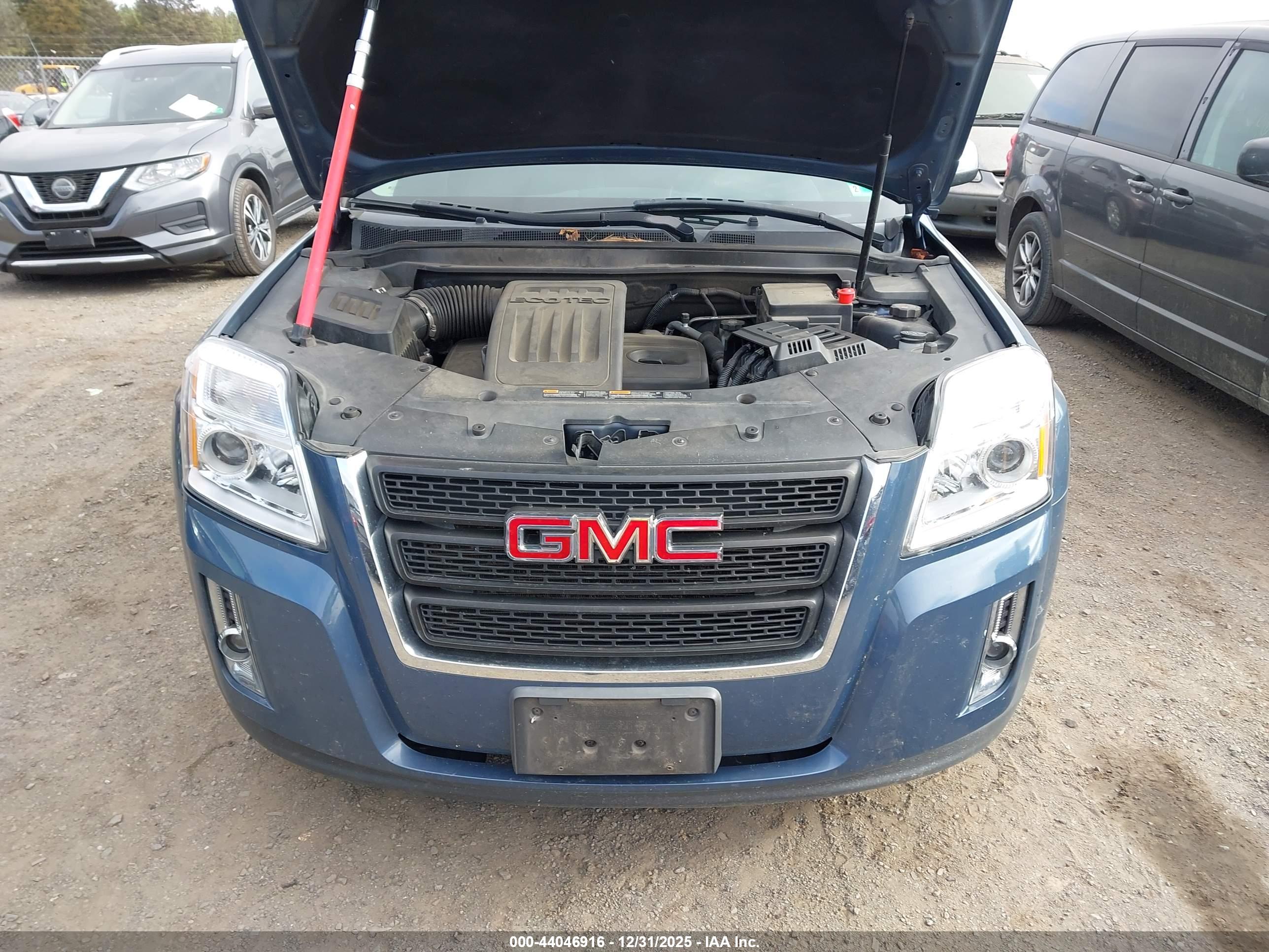 GMC TERRAIN image 6