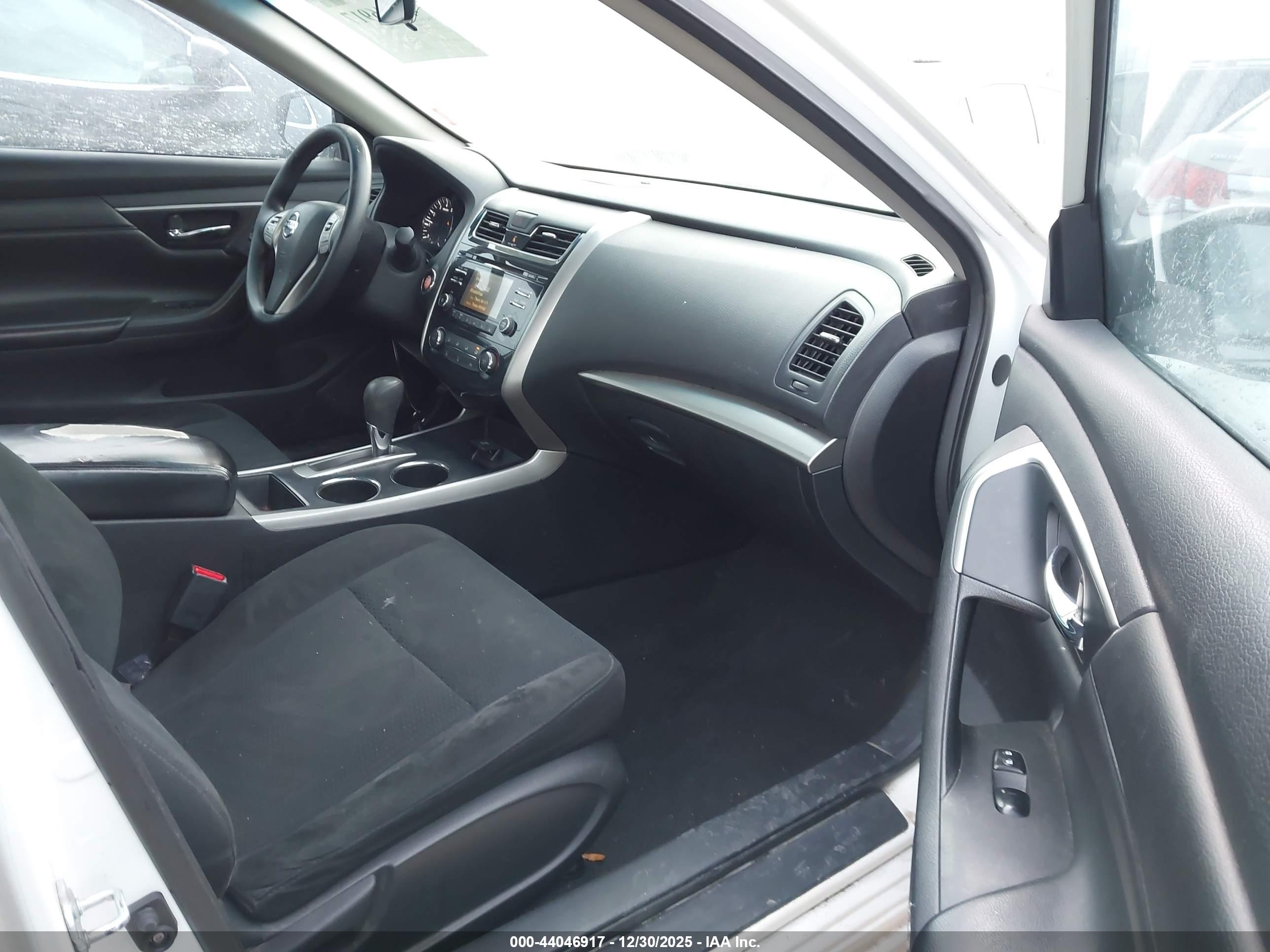 NISSAN ALTIMA image 5