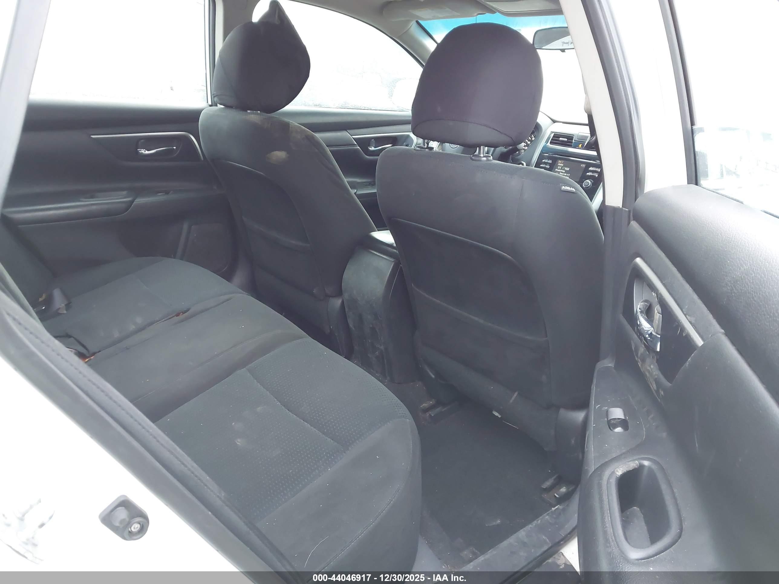 NISSAN ALTIMA image 8