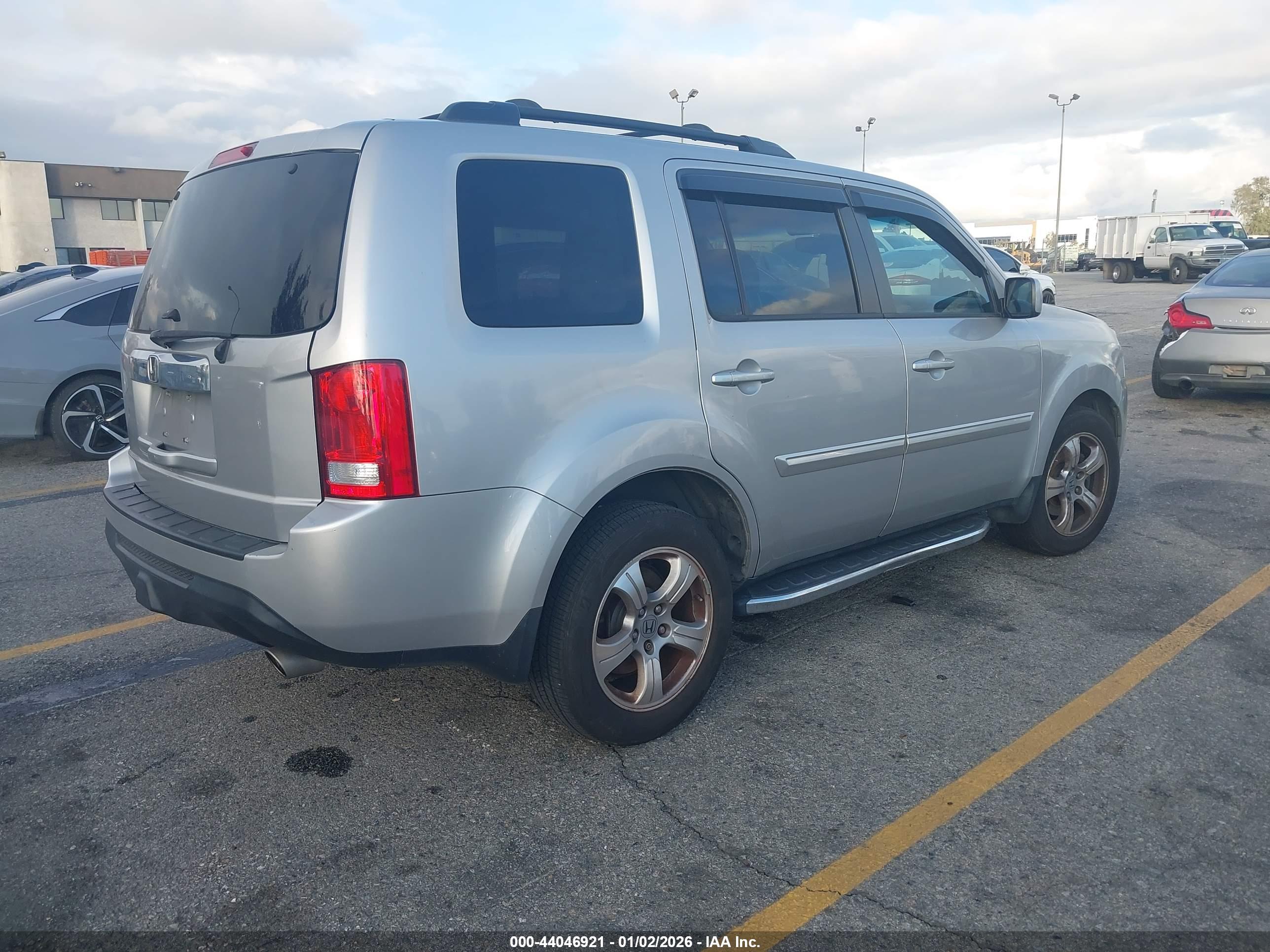 HONDA PILOT image 4