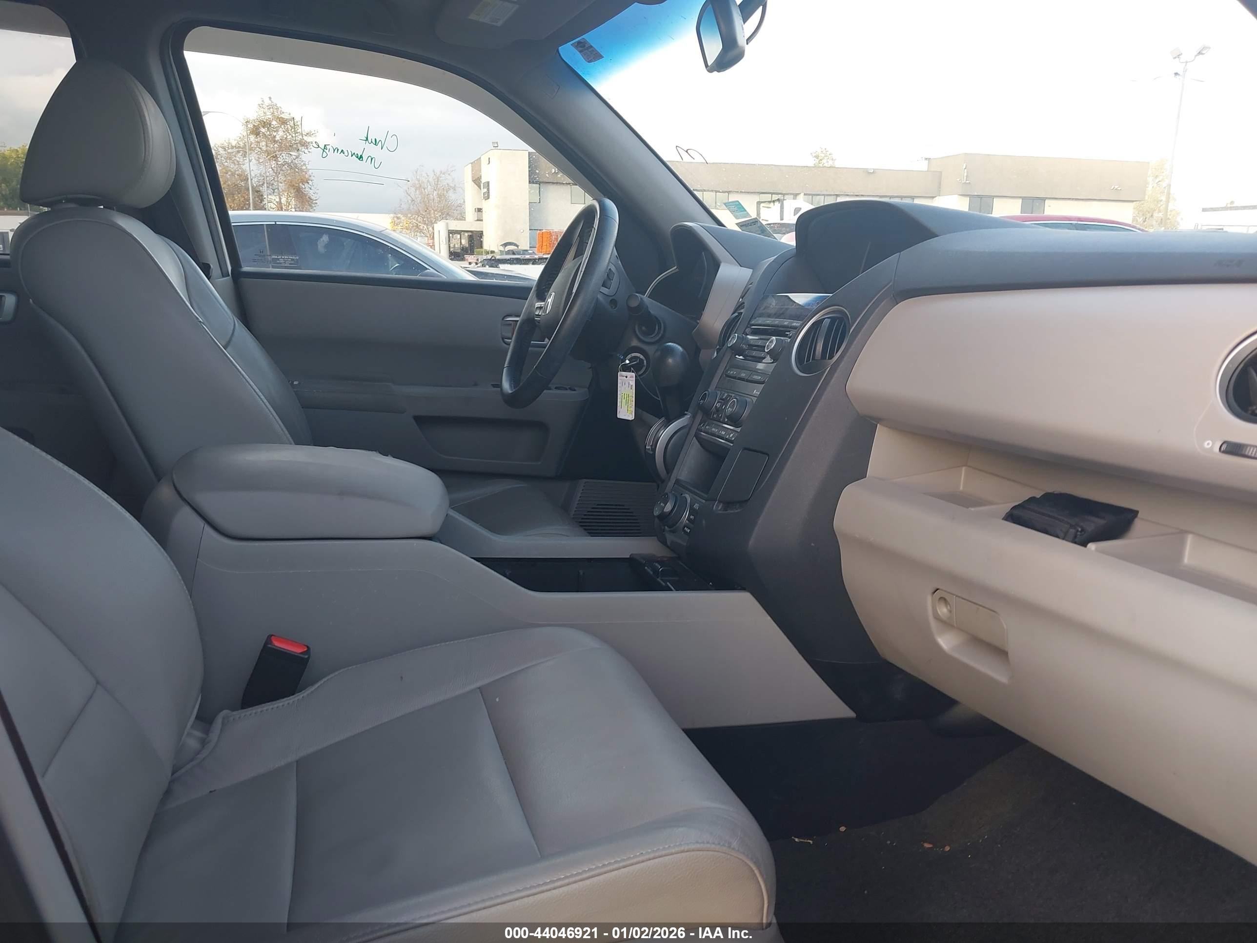 HONDA PILOT image 5