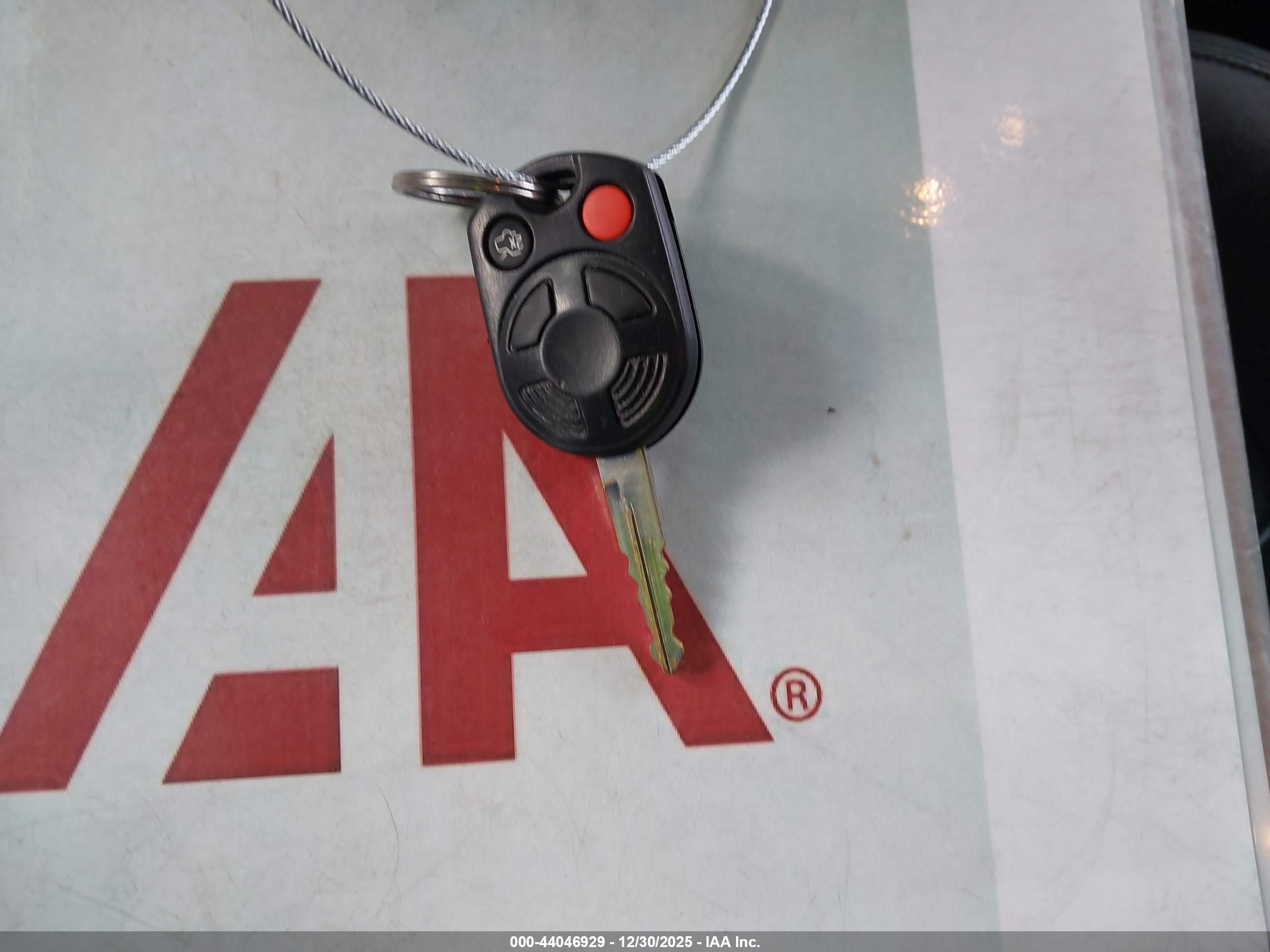 FORD ESCAPE image 11