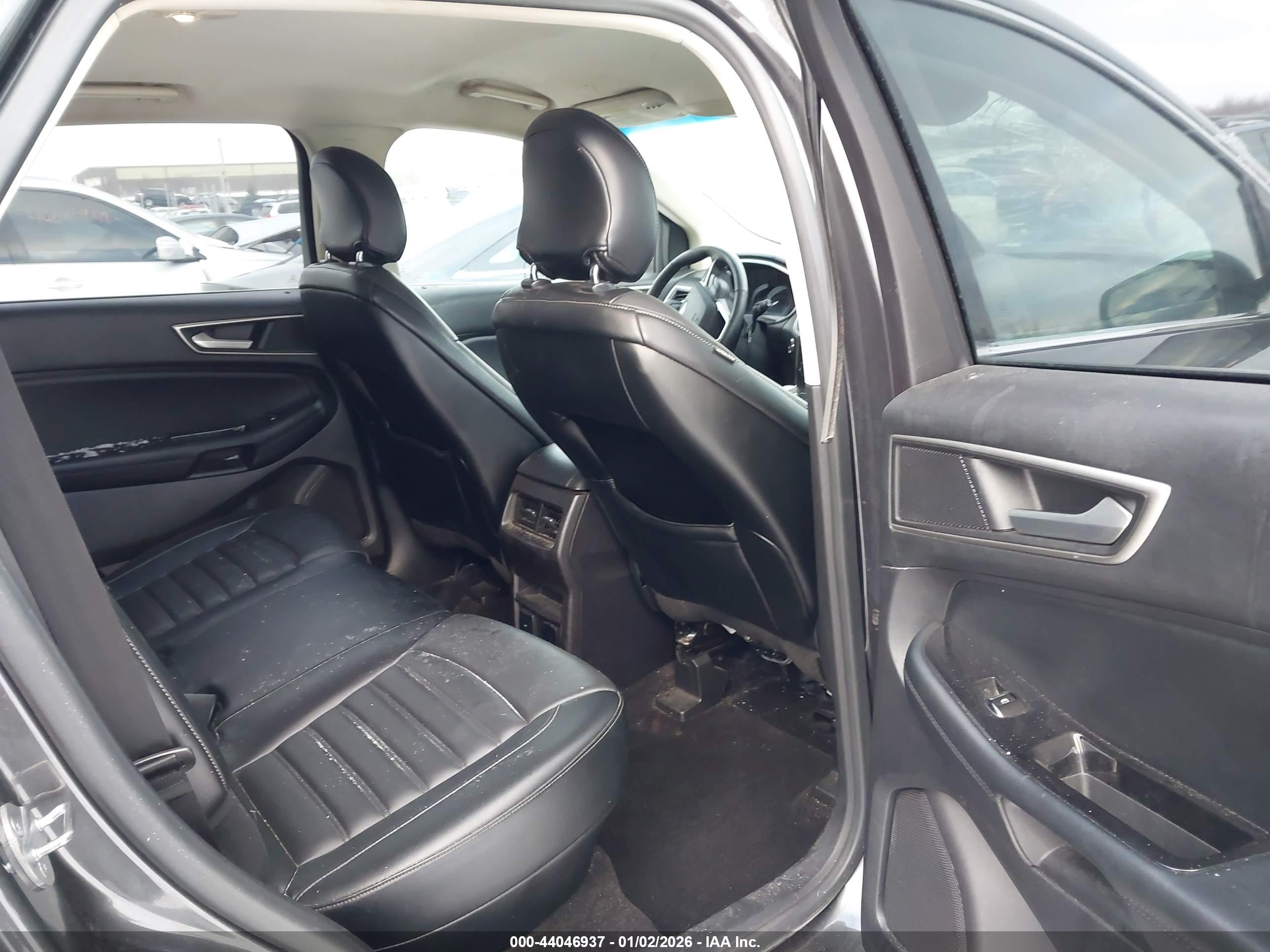 FORD EDGE image 8